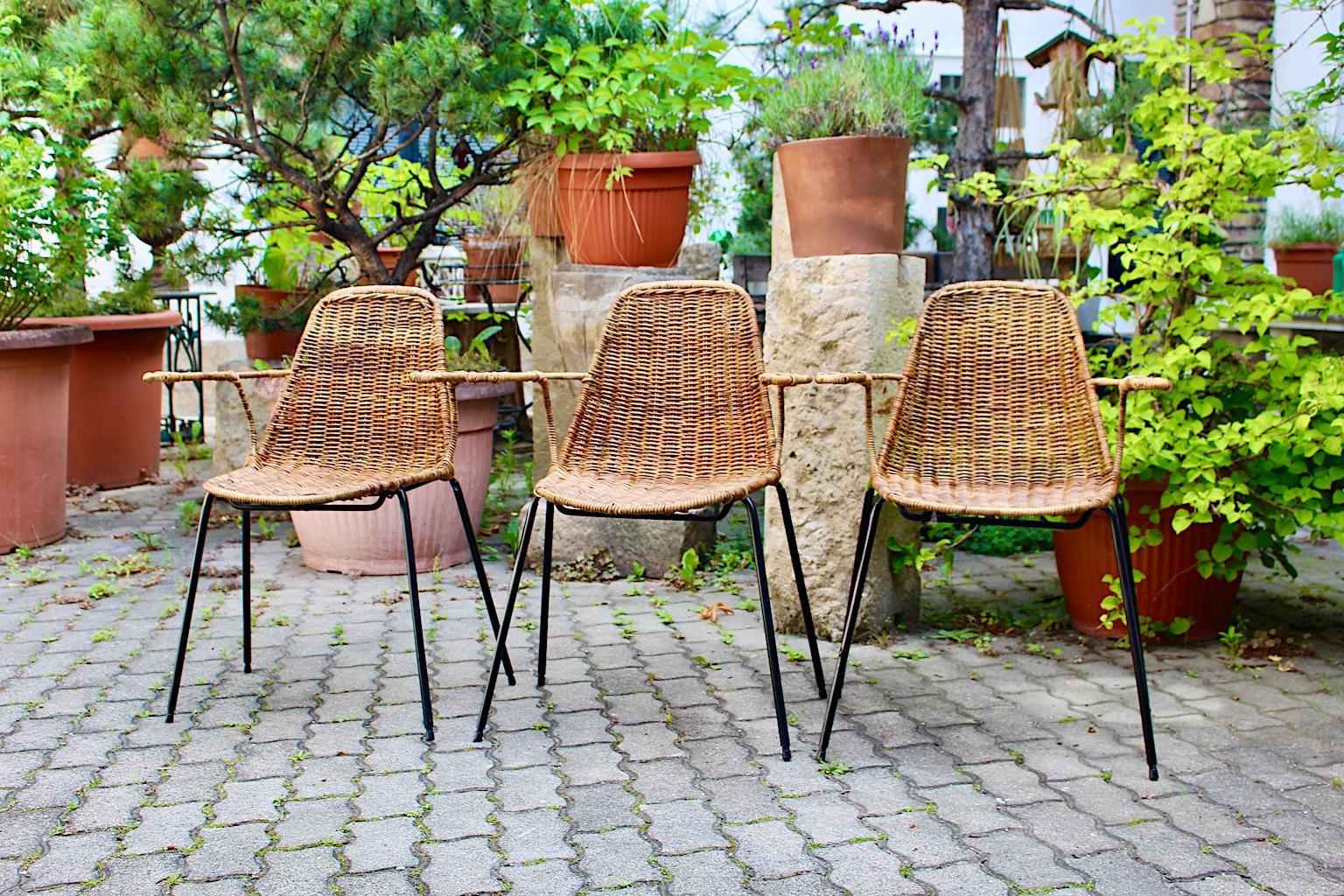 Mid-Century Modern, authentische drei Stühle mit Armlehnen, Gian Franco Legler, 1950er Jahre (Moderne der Mitte des Jahrhunderts) im Angebot