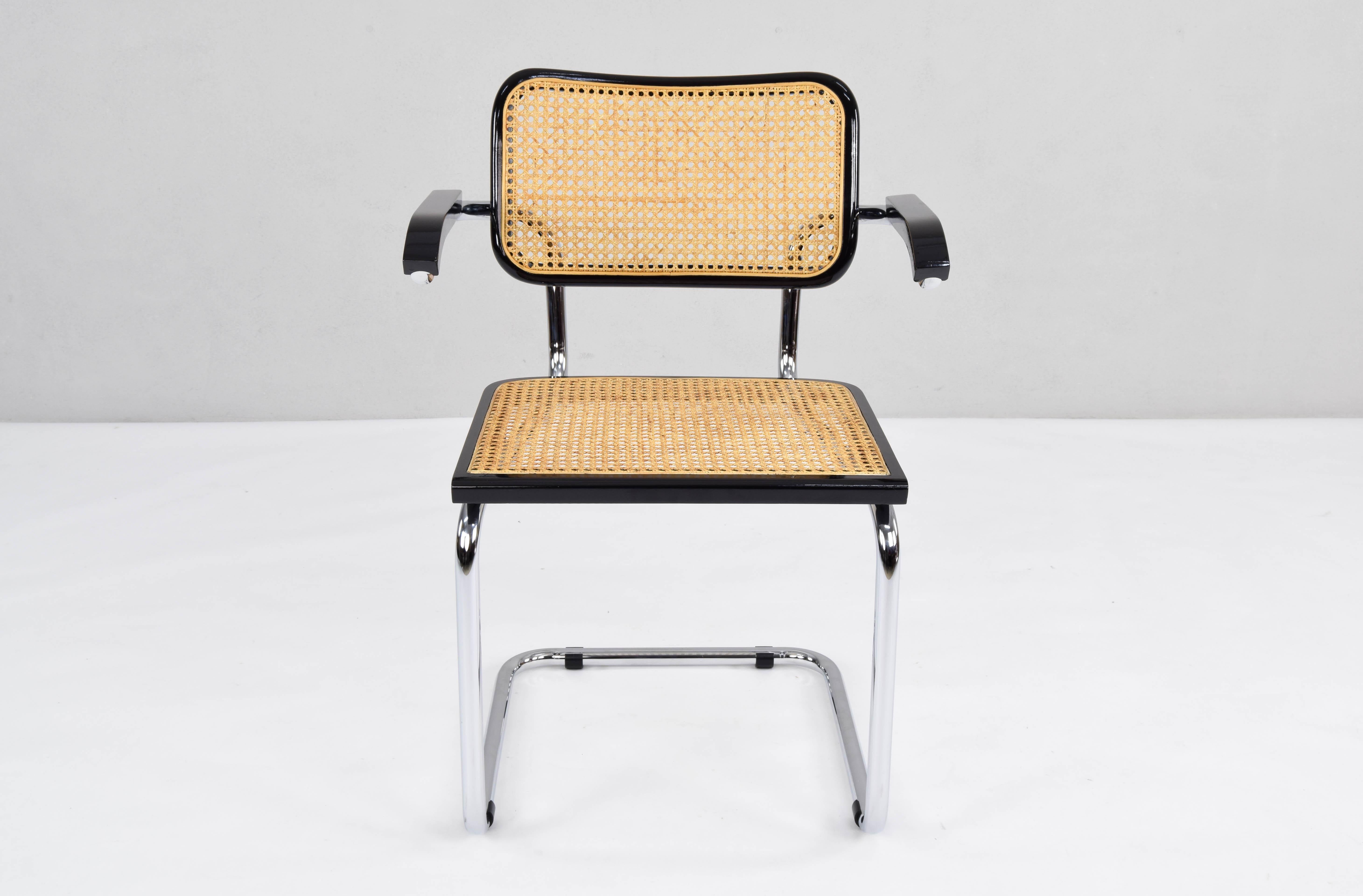 Mid-Century Modern B64 Cesca Chair With Arms by Marcel Breuer, Italy, 1970s In Good Condition In Escalona, Toledo