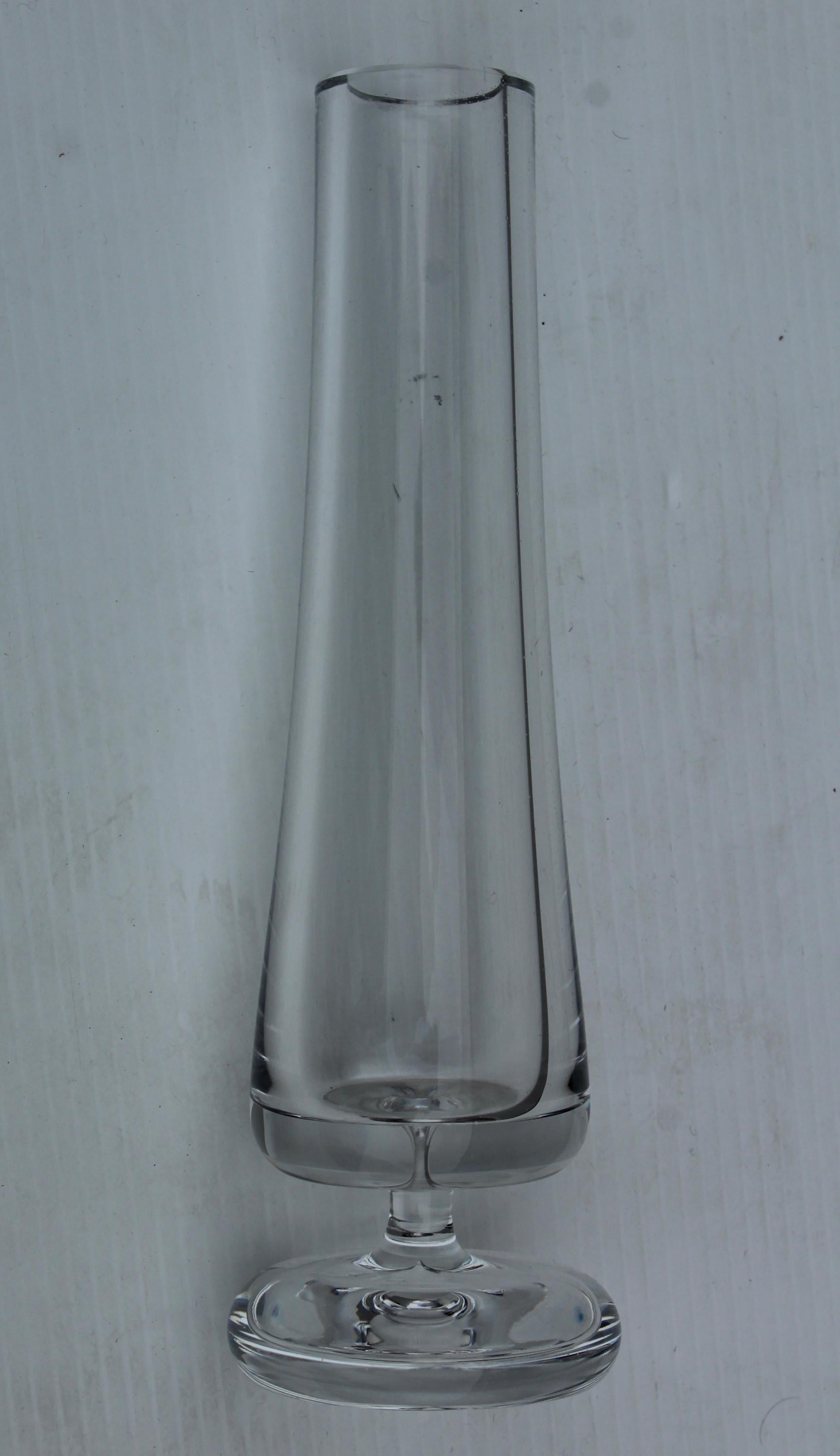 Fin du 20e siècle Vase en verre Baccarat moderne du milieu du siècle dernier en vente