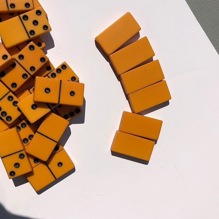 bakelite dominoes