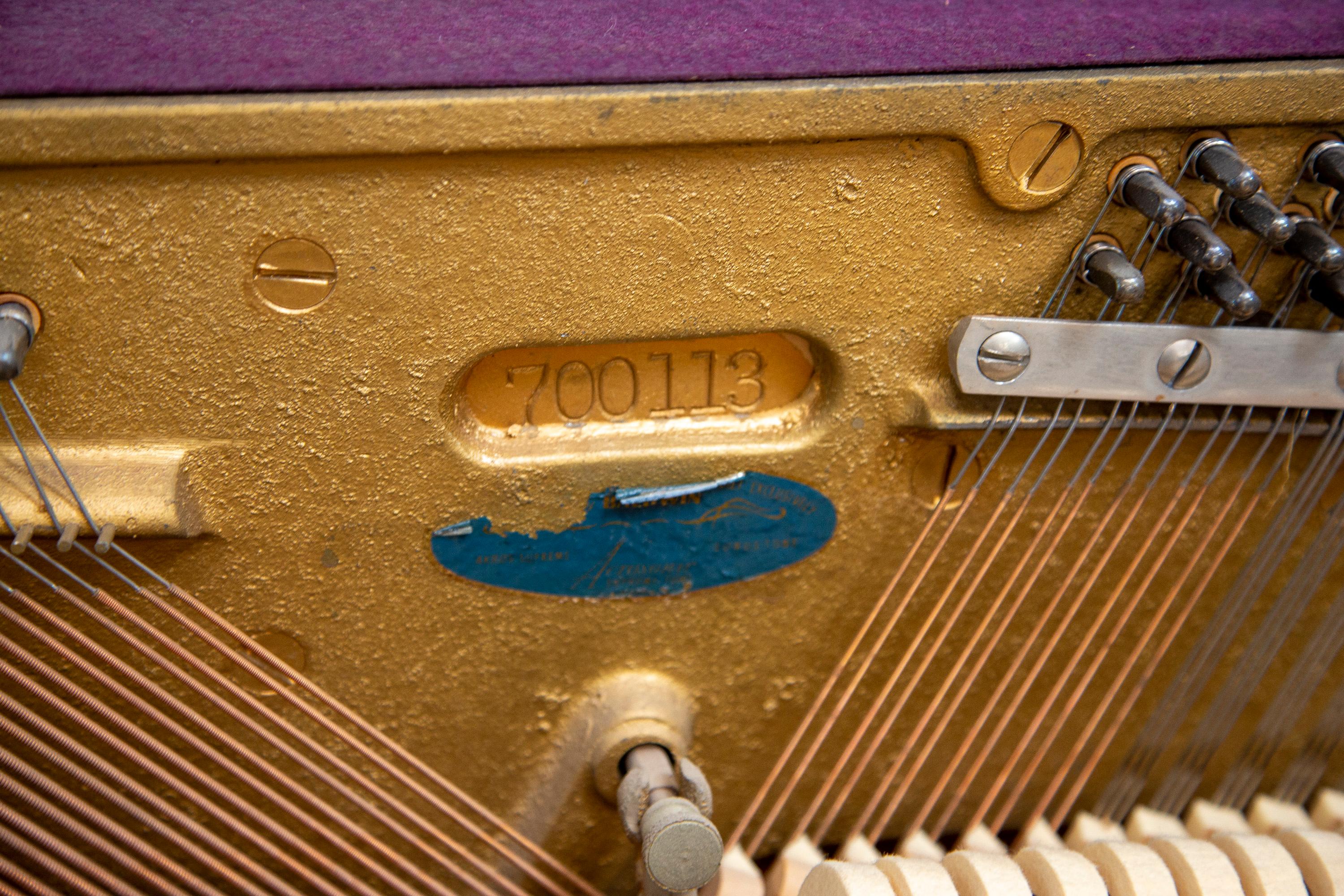 Pianoforte Baldwin Acrosonic di metà secolo in noce e canne, anni '60 11