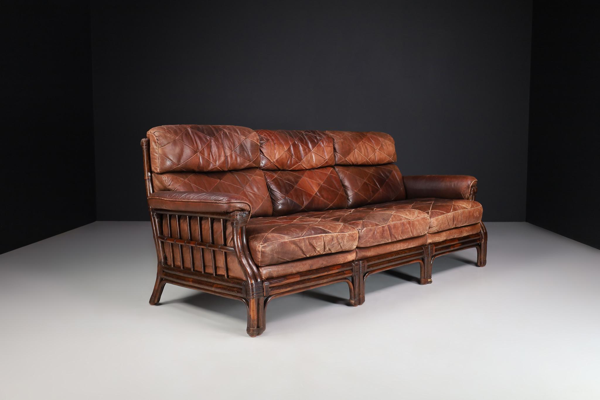French Mid-Century Modern Bamboo and Leather Sofa, France, 1970s For Sale