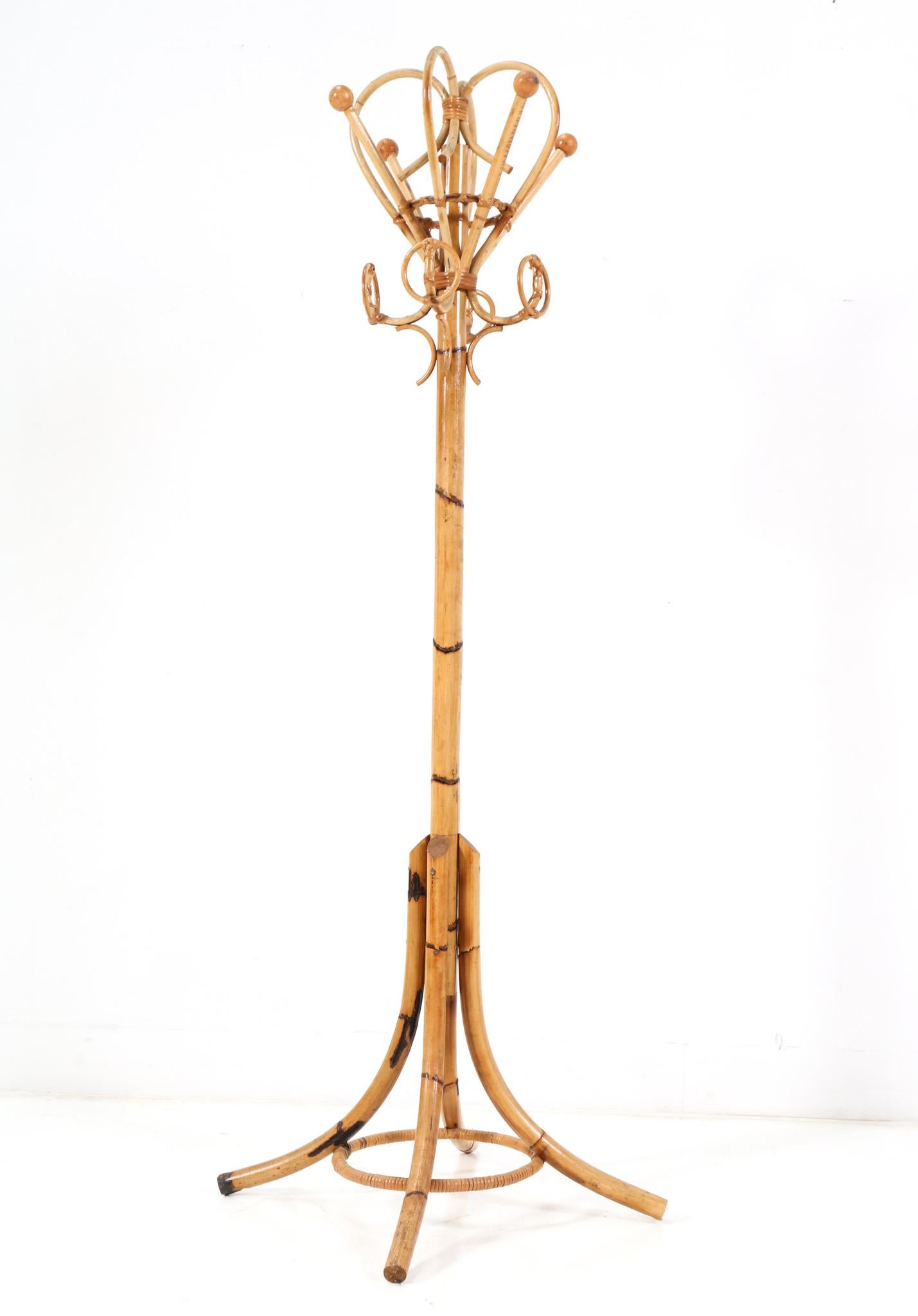 Perchero de bambú moderno de mediados de siglo estilo Franco Albini, años 60 Moderno de mediados de siglo en venta
