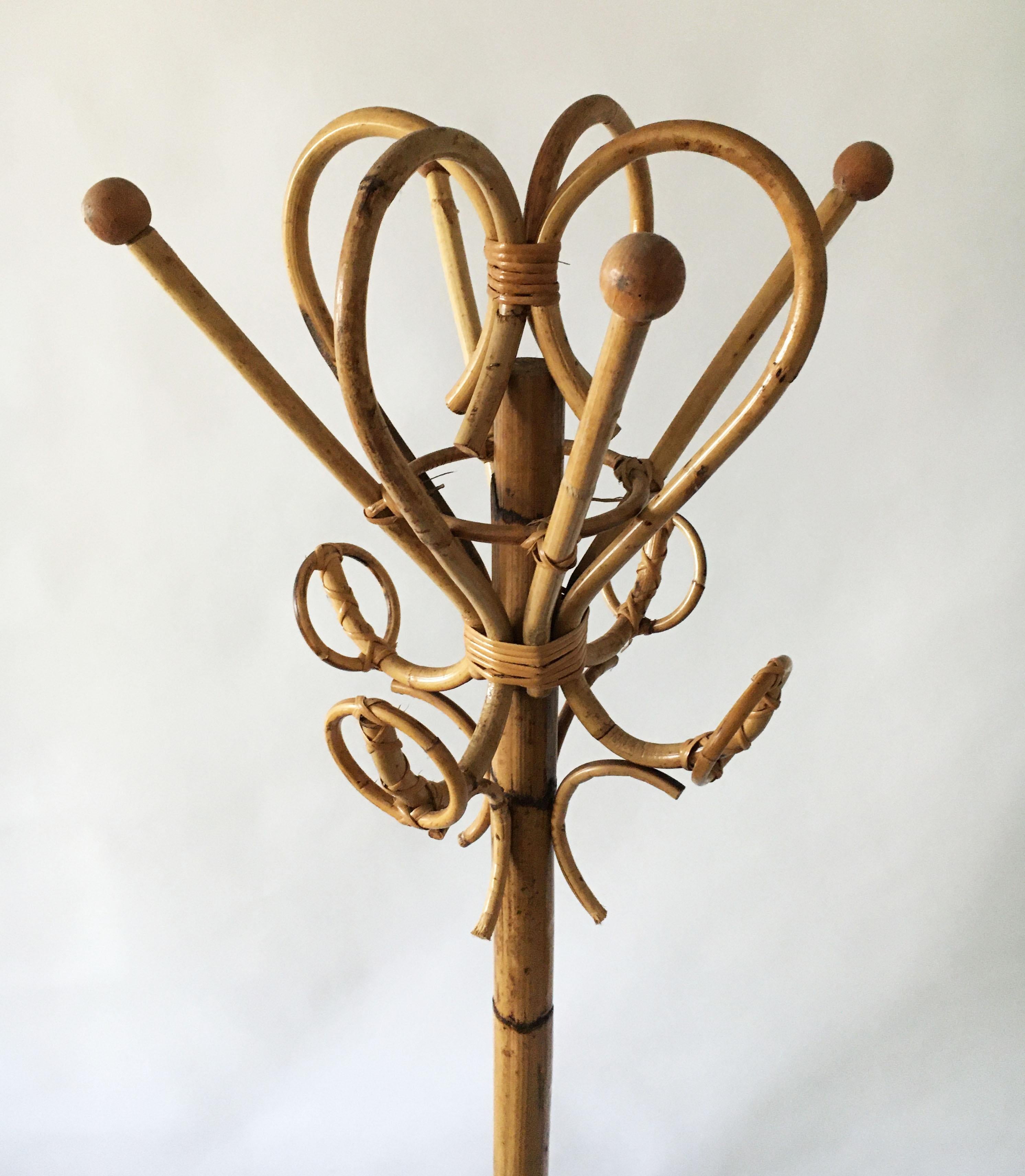 coat stand traditional