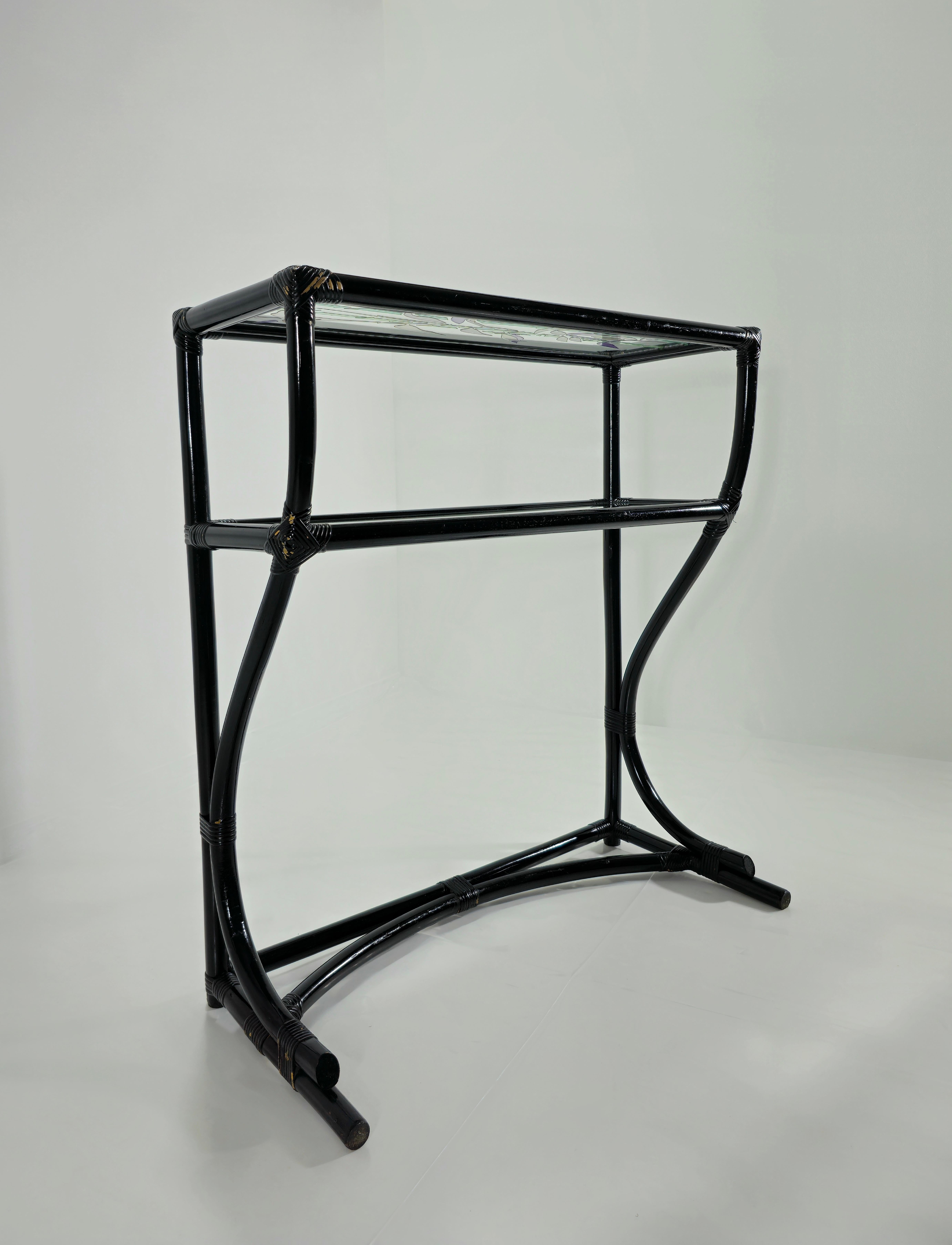 Console en bambou mi-siècle moderne avec deux étagères en verre Italie 1970 en vente 1