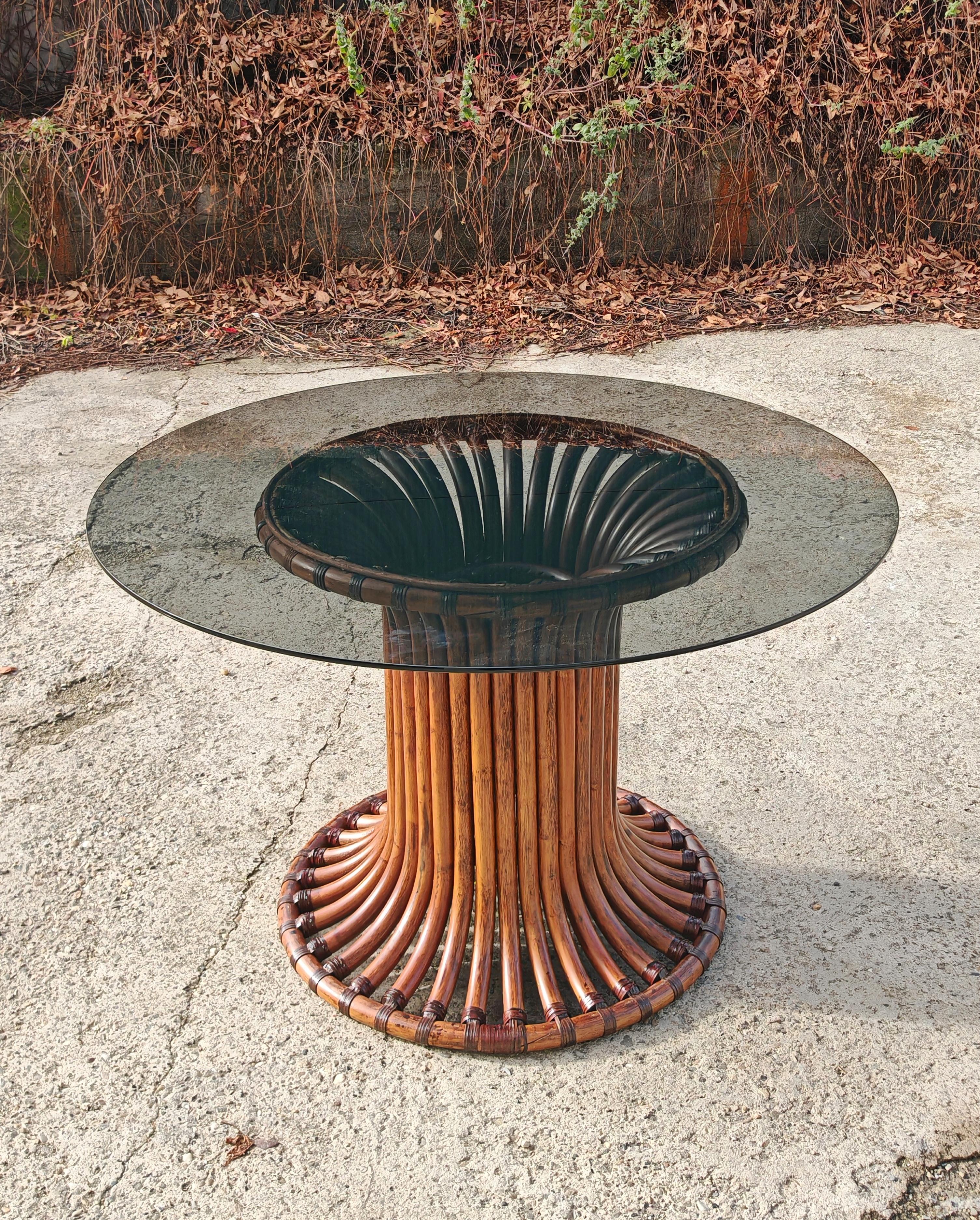 Mid Century Modern Bamboo Dining Table with a smoked glass top, Italy 1970s In Good Condition For Sale In Beograd, RS