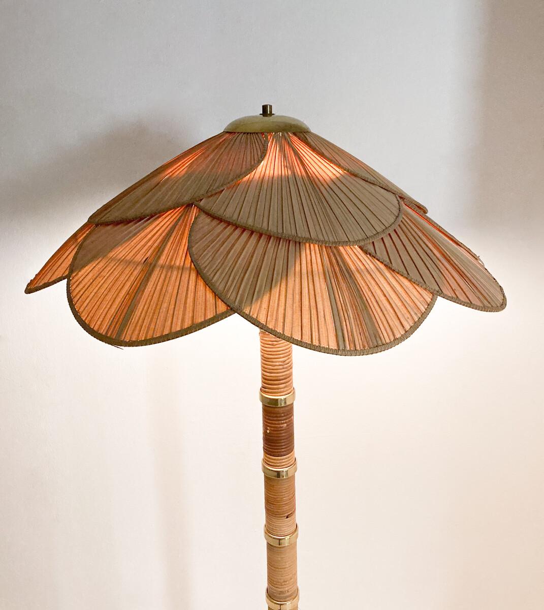 Lampada da terra in bambù moderna di metà secolo attribuita a Miranda Ab, anni '60 in vendita 5