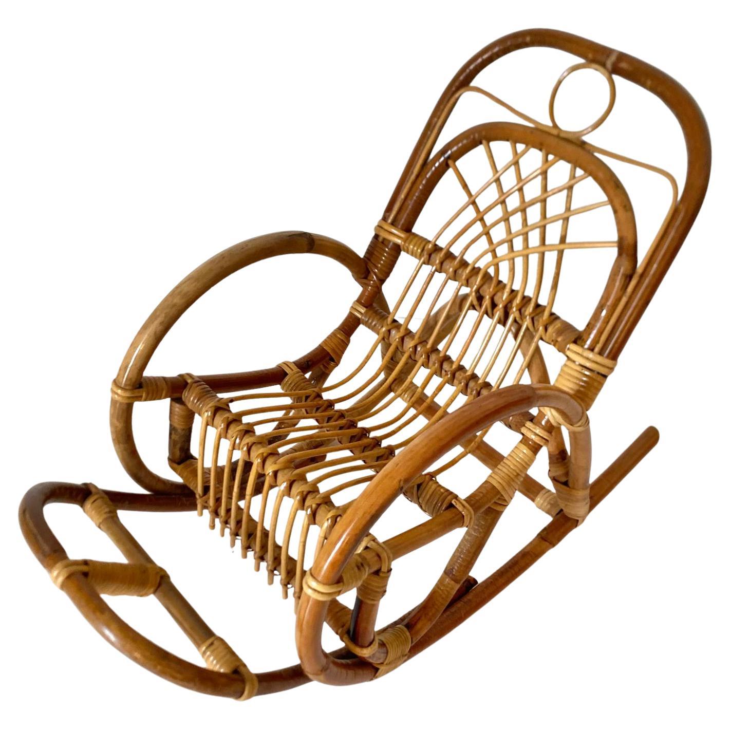 Mid Century Modern Bamboo Kids Rocking Chairs, Italy 1960s In Good Condition For Sale In Ceglie Messapica, IT