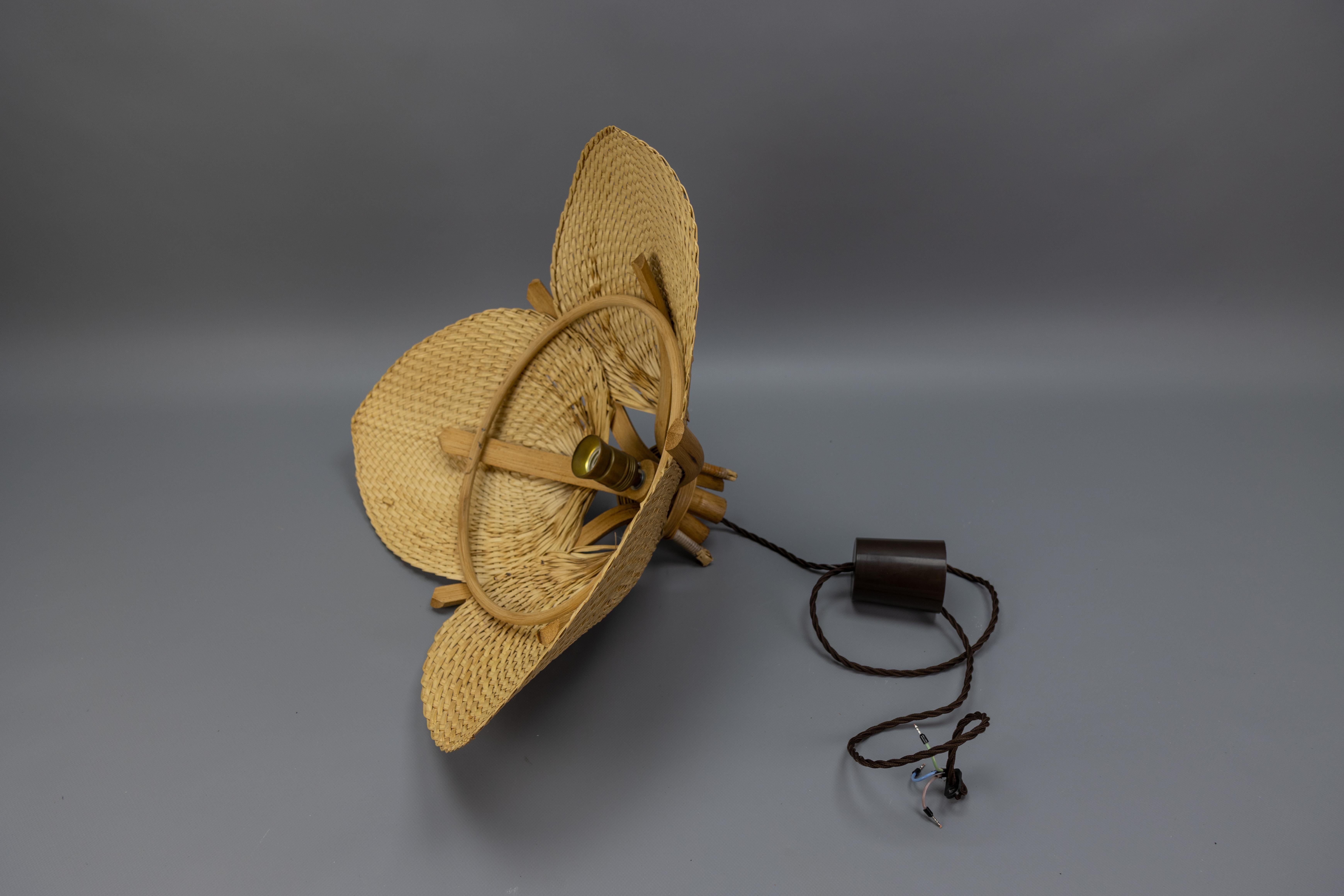 Lámpara colgante moderna de mediados de siglo con hojas de bambú al estilo de Ingo Maurer Uchiwa en venta 13