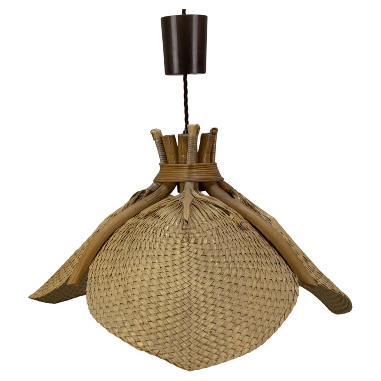 Mid-Century Modern-Pendelleuchte aus Bambus mit Blttern im Stil von Ingo  Maurer Uchiwa im Angebot bei 1stDibs Deutschland
