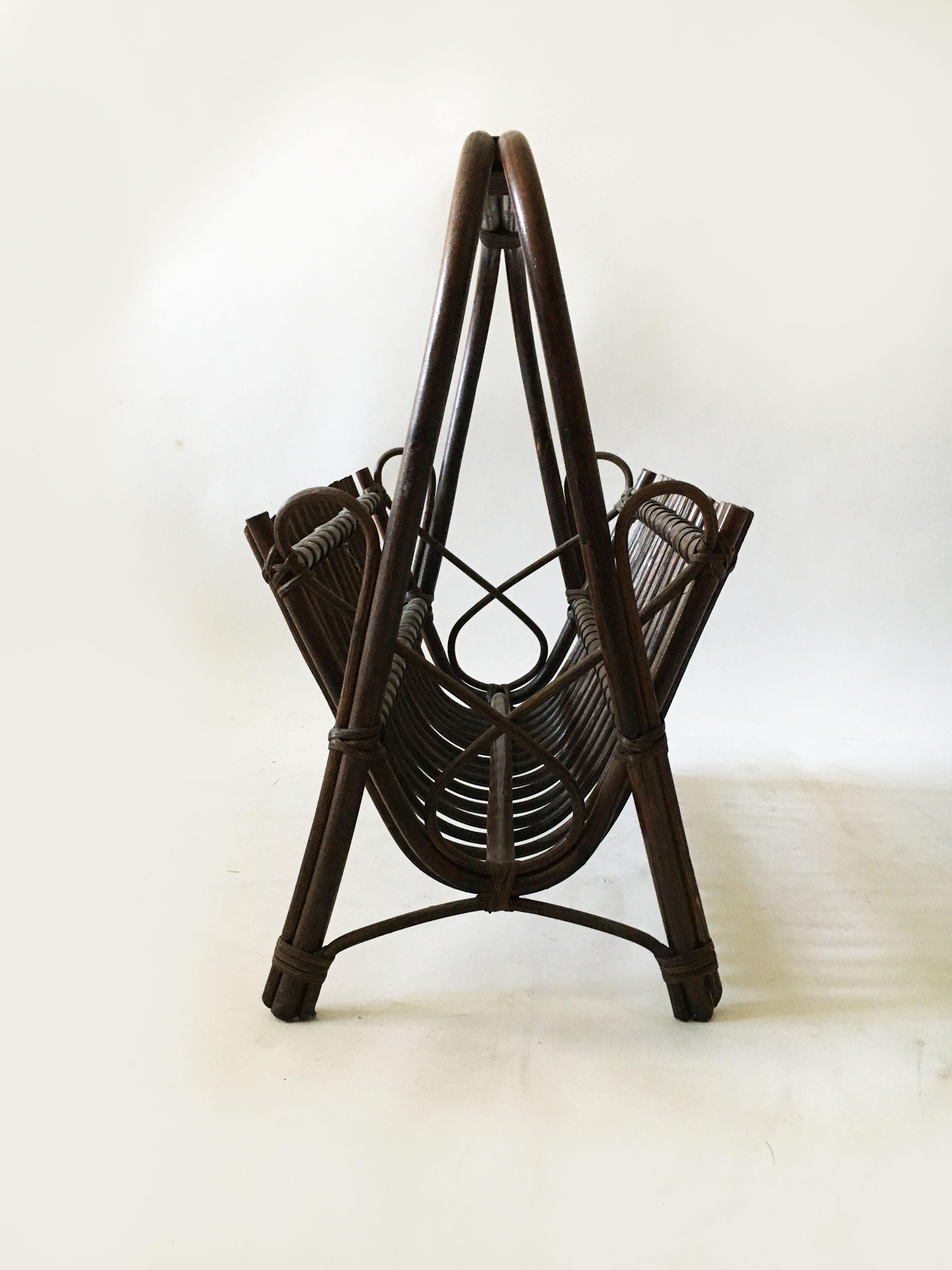 Mid-Century Modern Bamboo Magazine Stand, Italy, 1970s For Sale 1