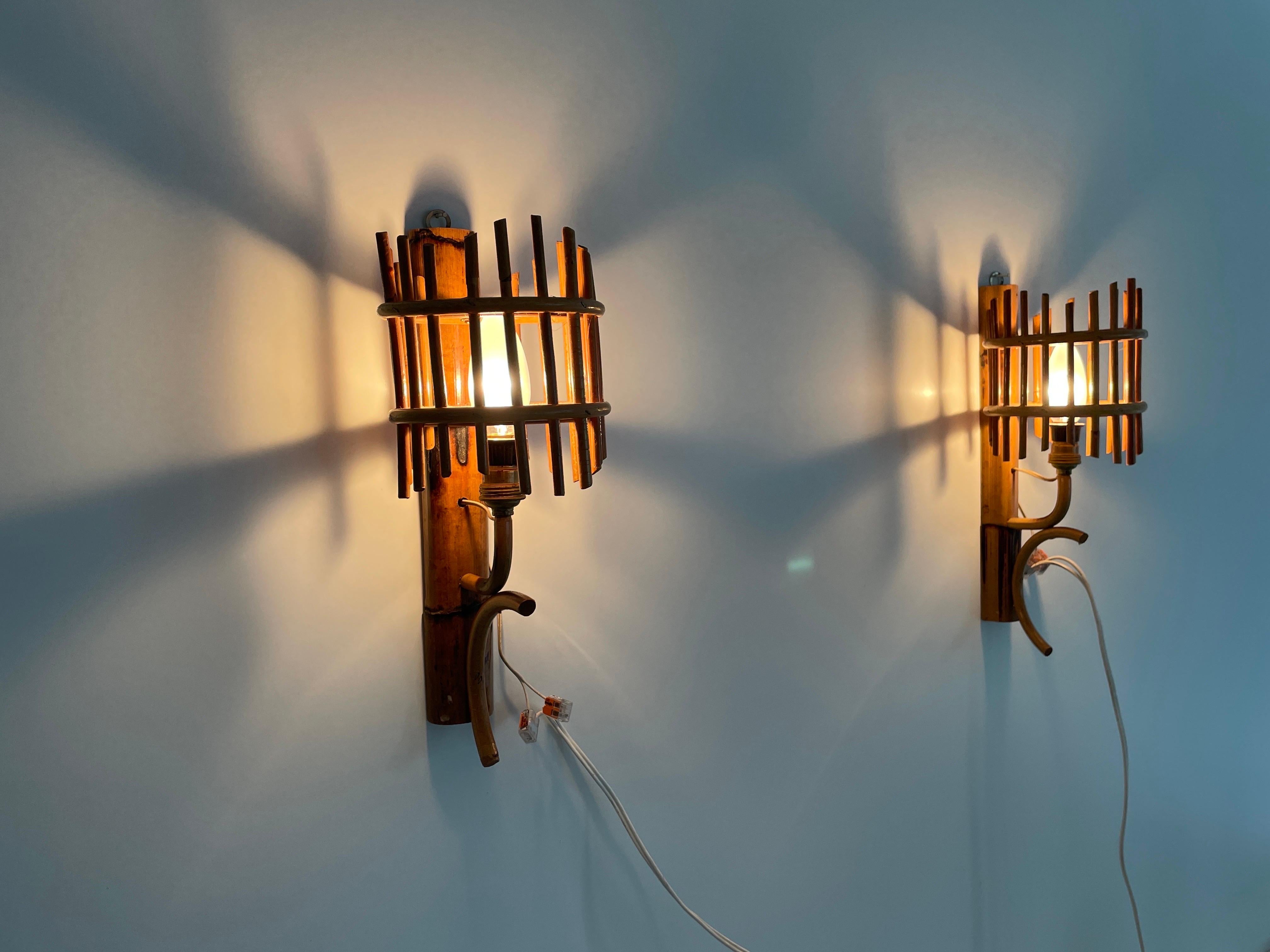 Mid-Century Modern Bamboo Pair of Wall Lamps, 1950s, Italy For Sale 5