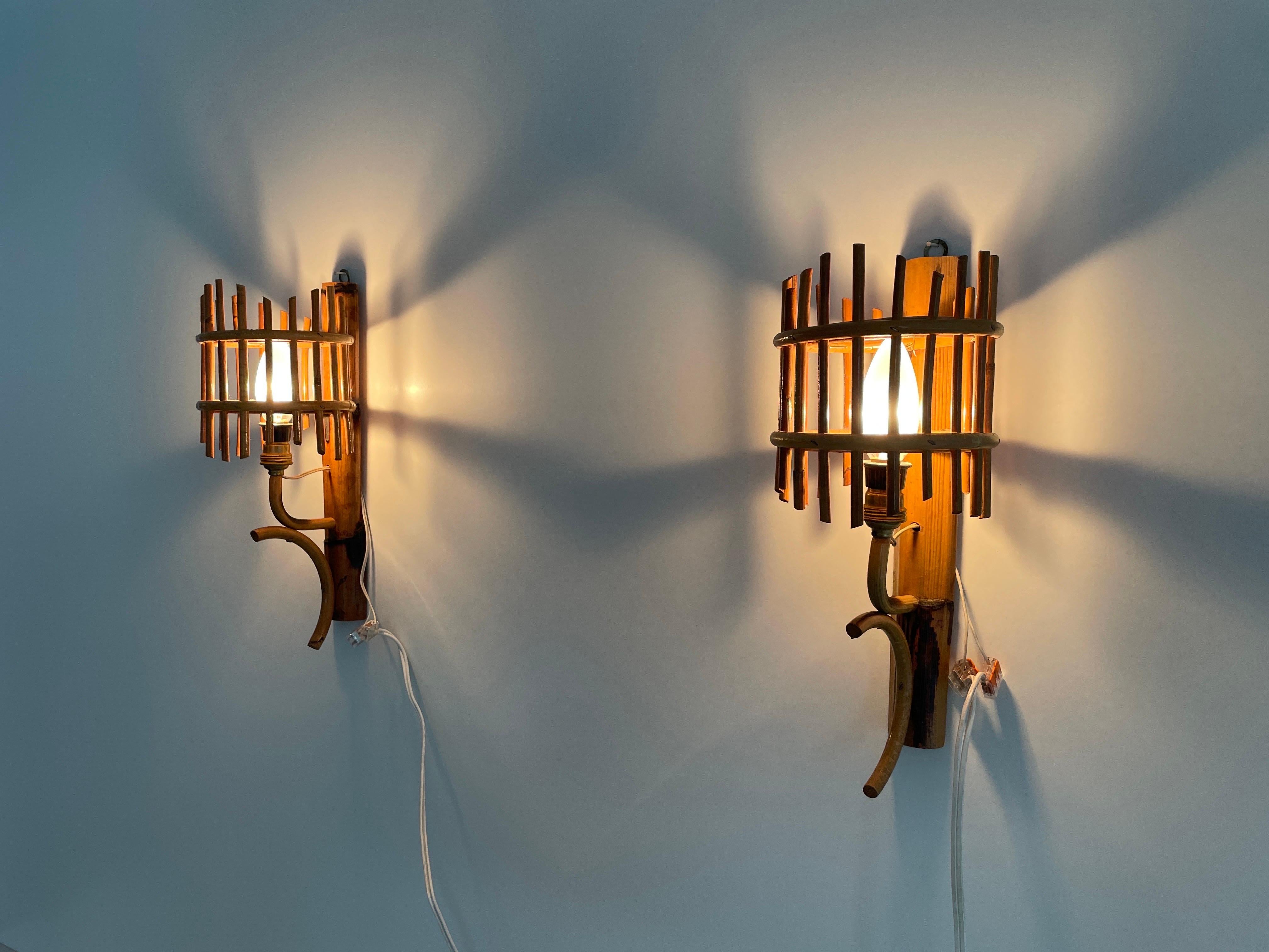 Mid-Century Modern Bamboo Pair of Wall Lamps, 1950s, Italy For Sale 6