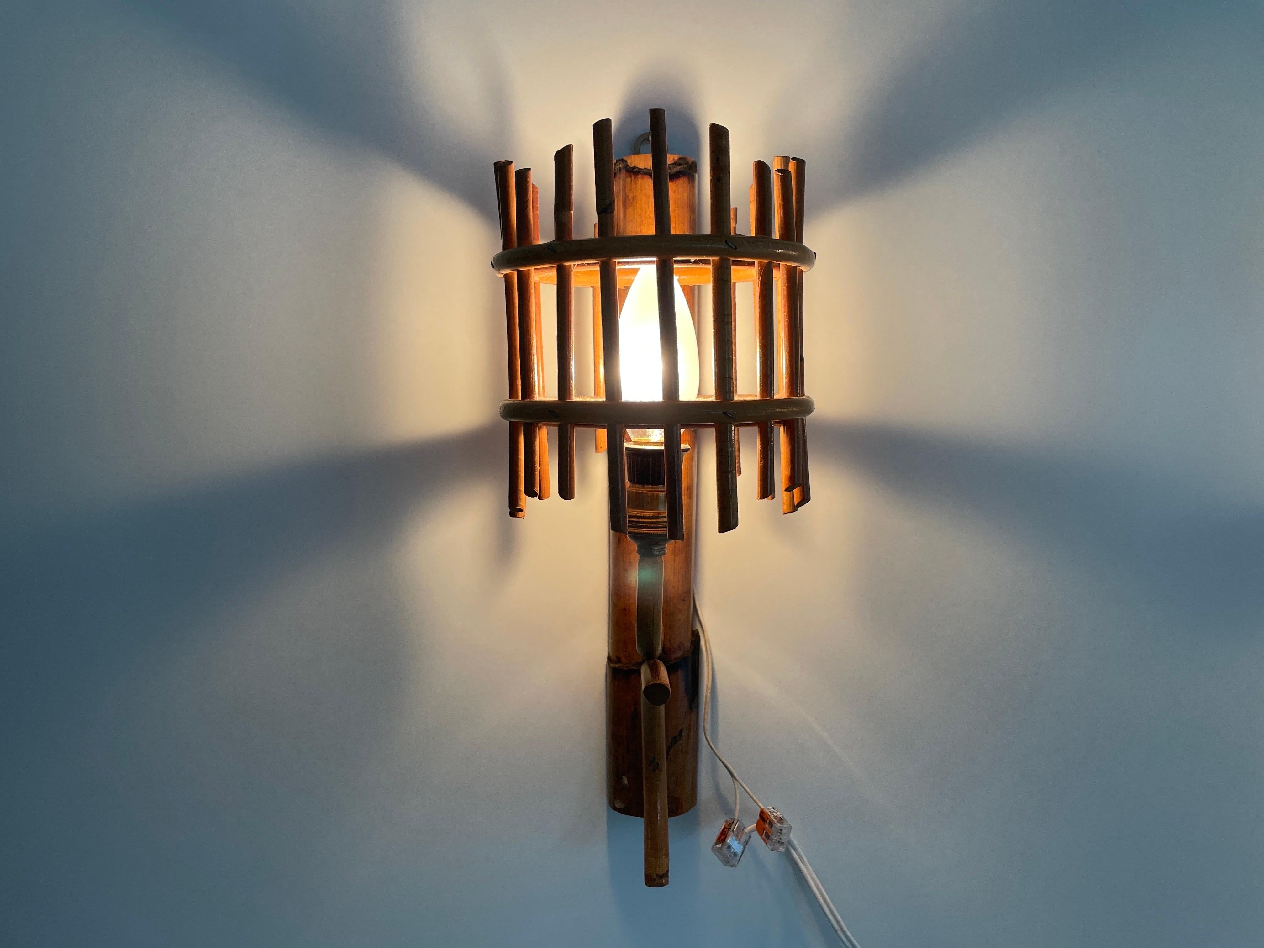 Mid-Century Modern Bamboo Pair of Wall Lamps, 1950s, Italy For Sale 9