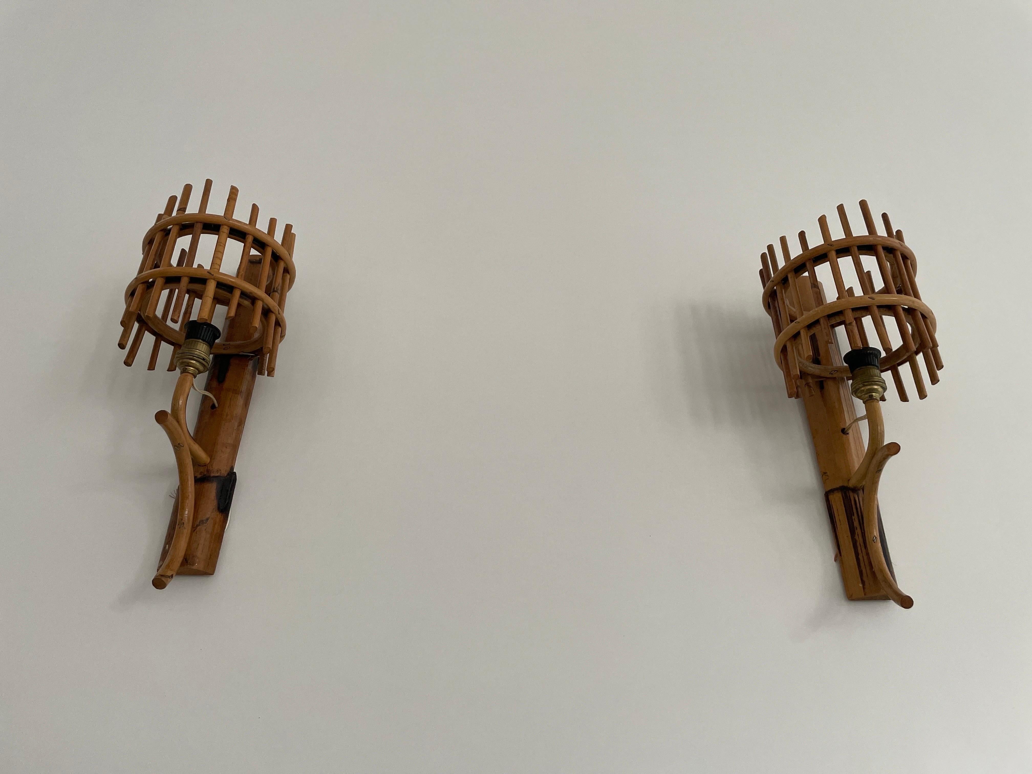 Mid-20th Century Mid-Century Modern Bamboo Pair of Wall Lamps, 1950s, Italy For Sale