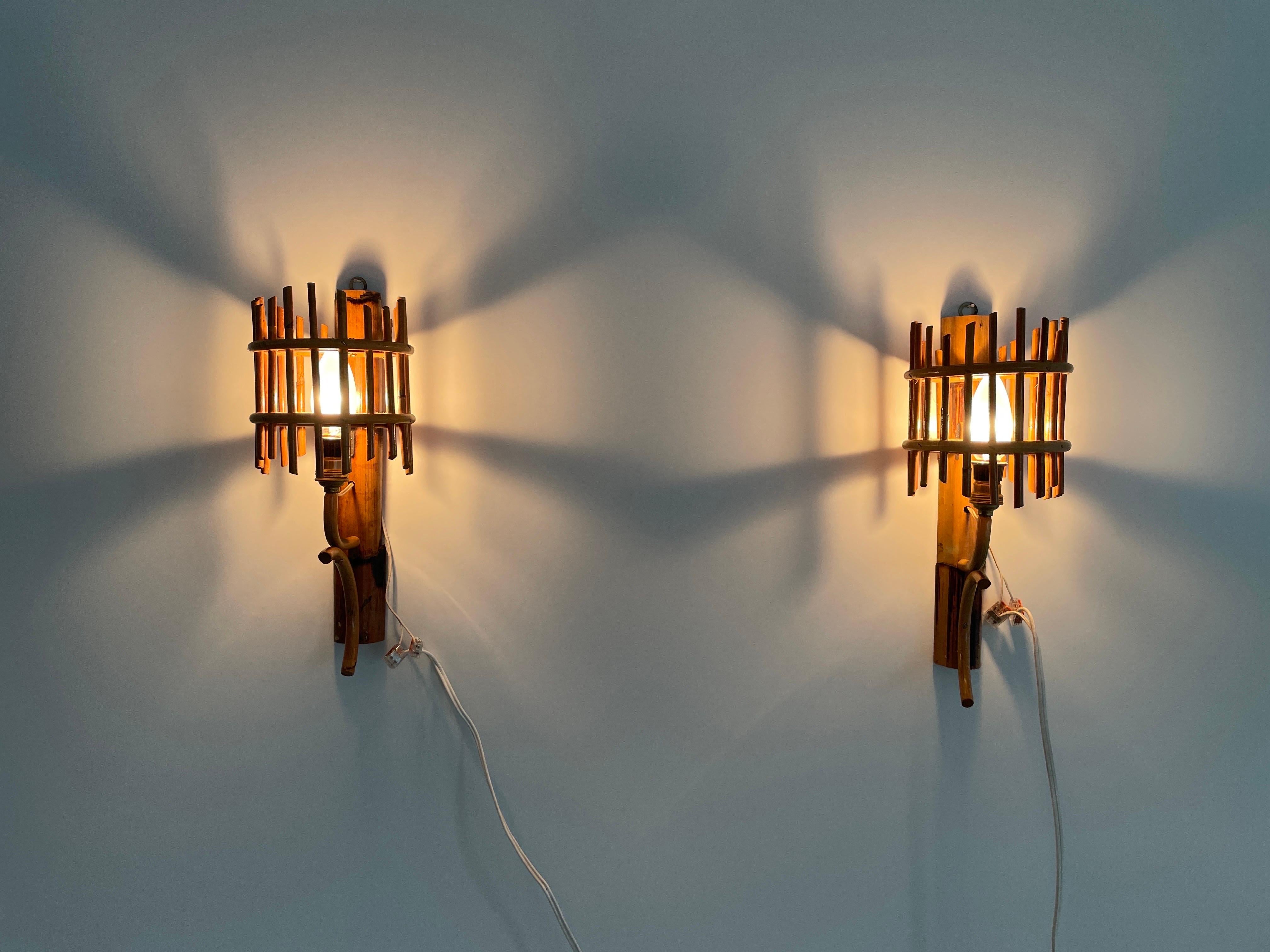 Mid-Century Modern Bamboo Pair of Wall Lamps, 1950s, Italy For Sale 3