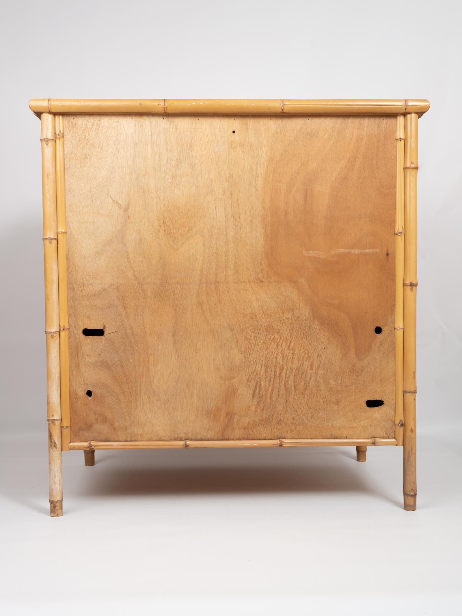 Mid-Century Modern Bamboo and Rattan Cabinet Cupboard, Spain, circa 1970 For Sale 4