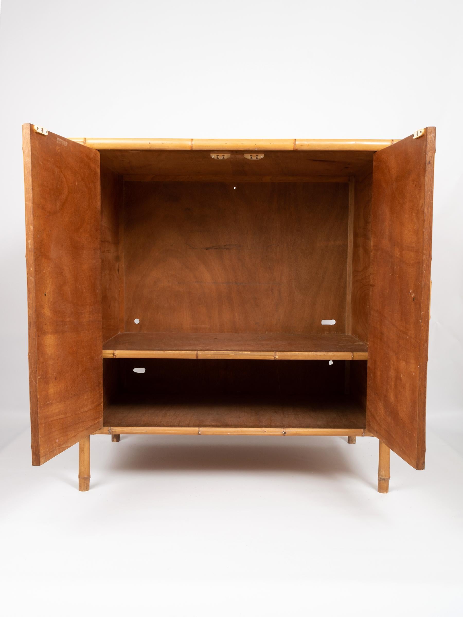 Mid-Century Modern Bamboo and Rattan Cabinet Cupboard, Spain, circa 1970 For Sale 3