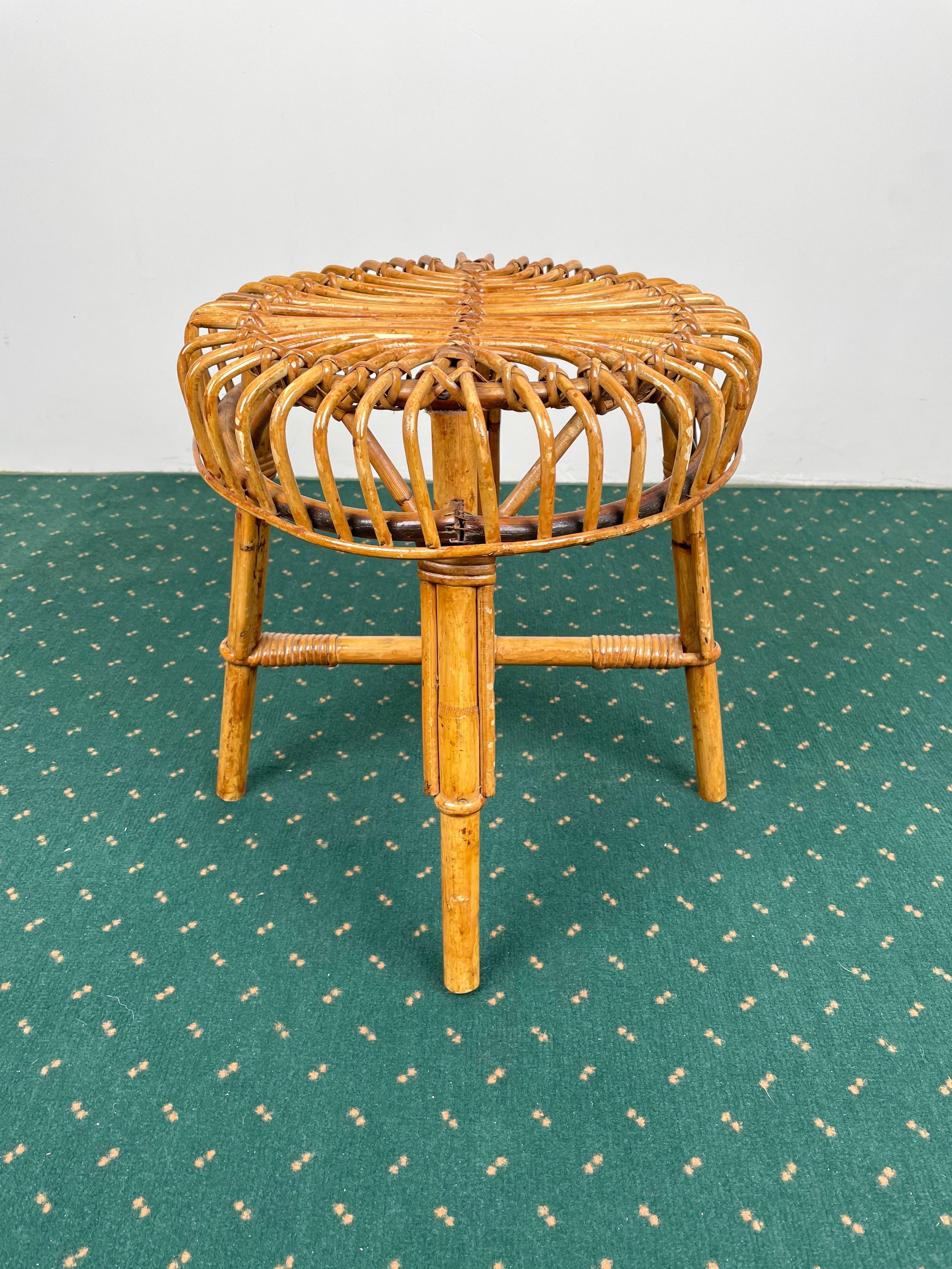 Mid-Century Modern Bamboo Rattan Stool, Italy, 1960s In Good Condition For Sale In Rome, IT