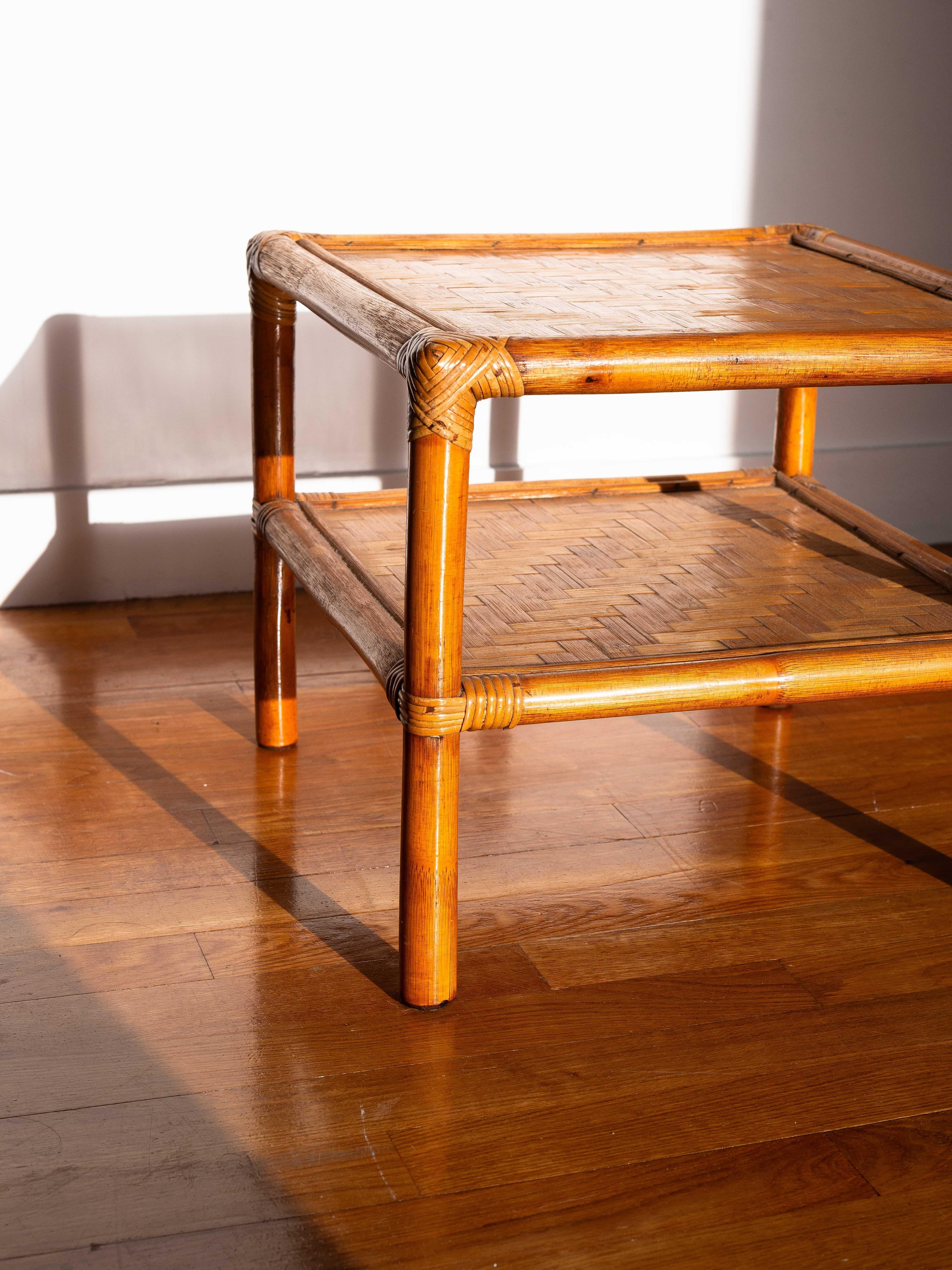 Mid Century Modern Bamboo Side Table - Bamboo & Rattan End Table - France 1960s For Sale 3