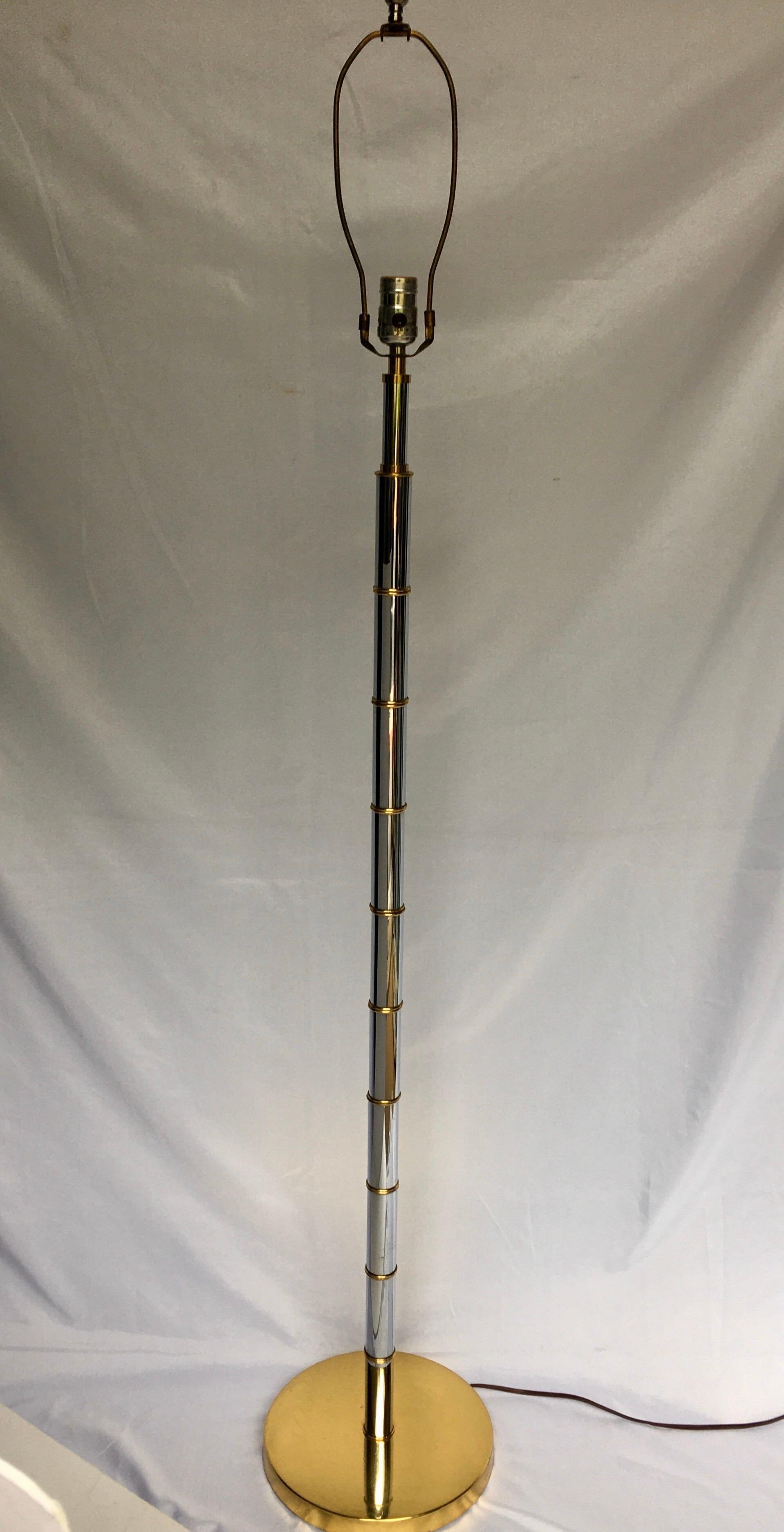 Lampada da terra in ottone e cromo in stile bambù della modernità di metà secolo, anni '70 In condizioni buone in vendita a Lambertville, NJ