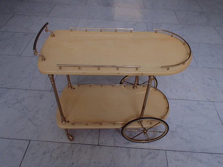 Mid-Century Modern Bar Cart by Aldo Tura Vanilla Goat Skin and Brass For Sale 13