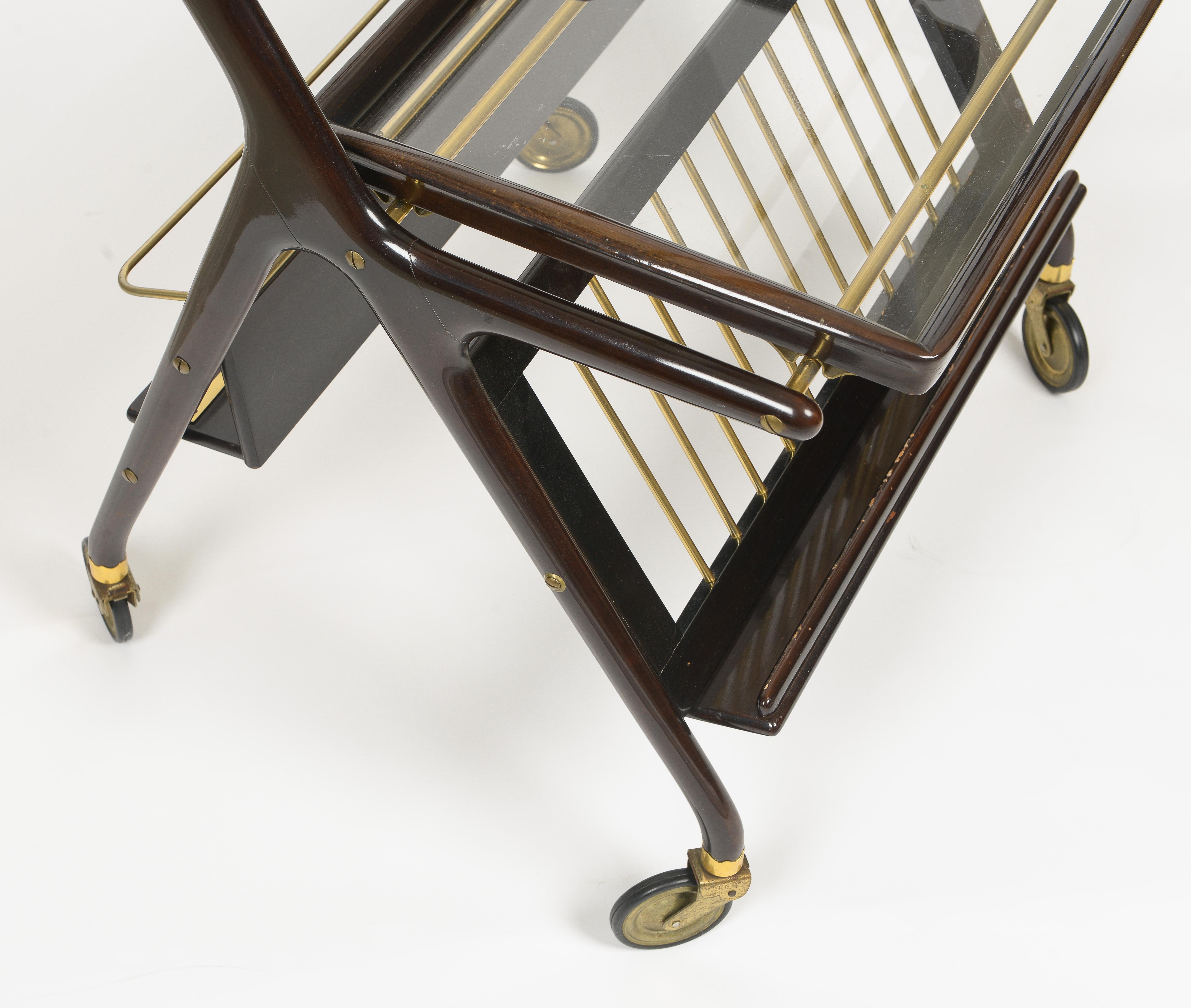 Mid-20th Century Mid-Century Modern Bar Cart By Cesare Lacca, Solid and Stained Mahogany For Sale