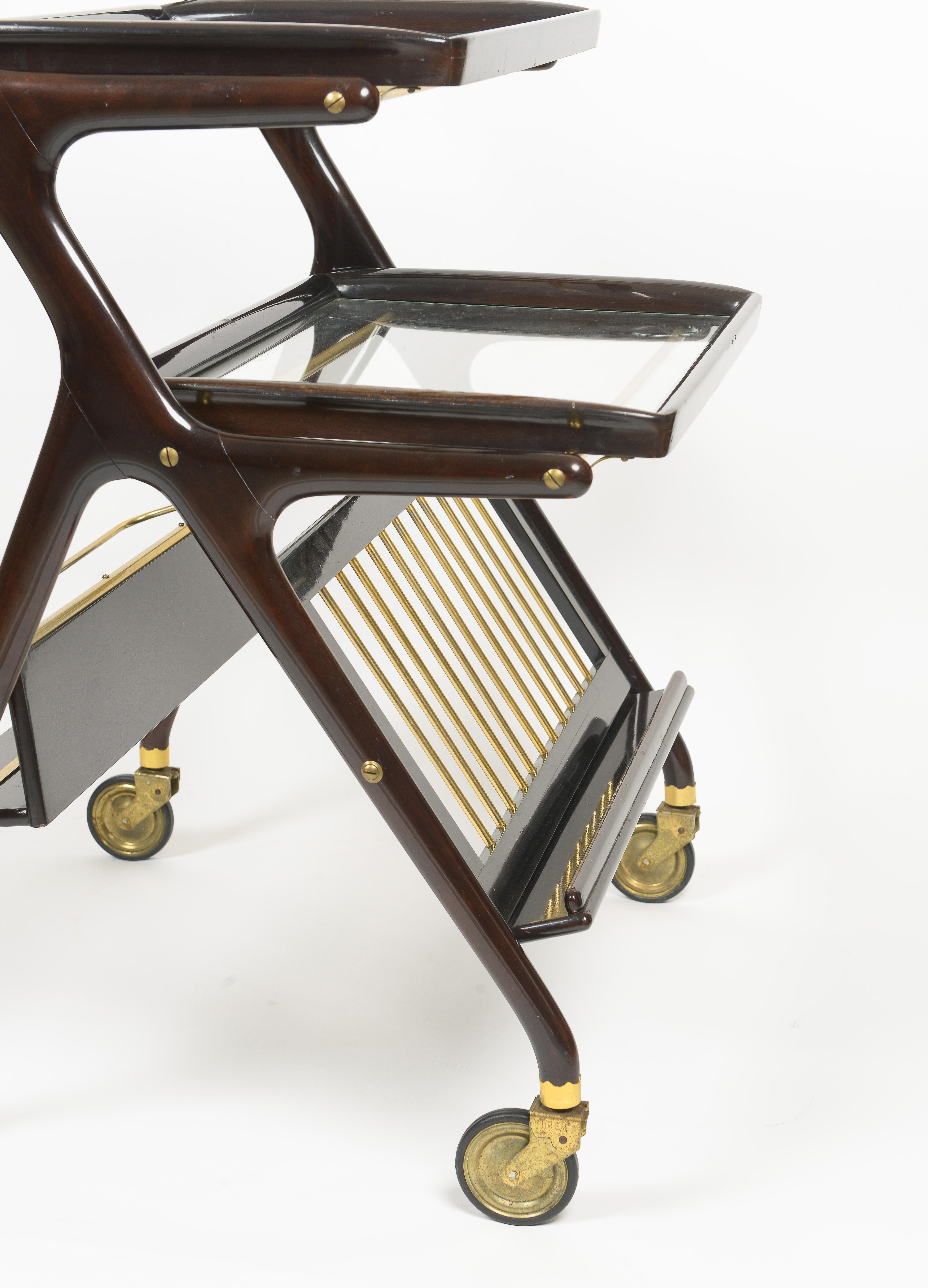 Mid-Century Modern Bar Cart By Cesare Lacca, Solid and Stained Mahogany For Sale 2