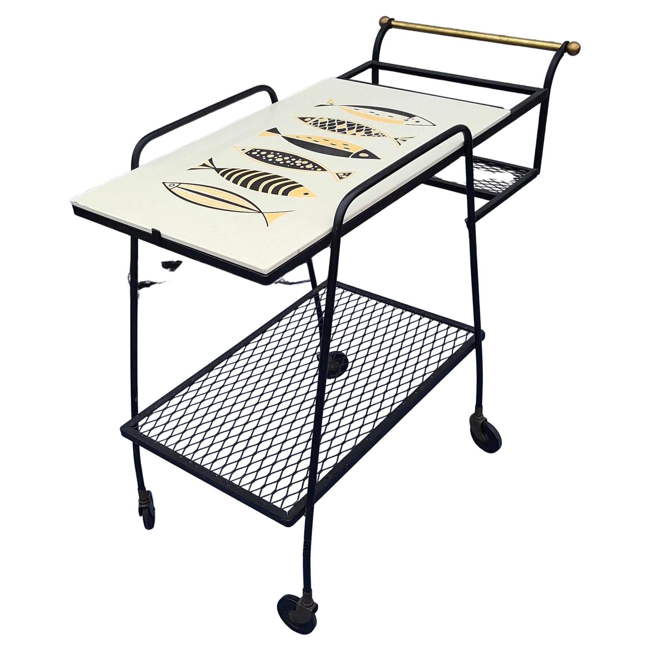 Carrito de bar moderno de mediados de siglo Azulejo de cerámica con forma de pez en venta 3