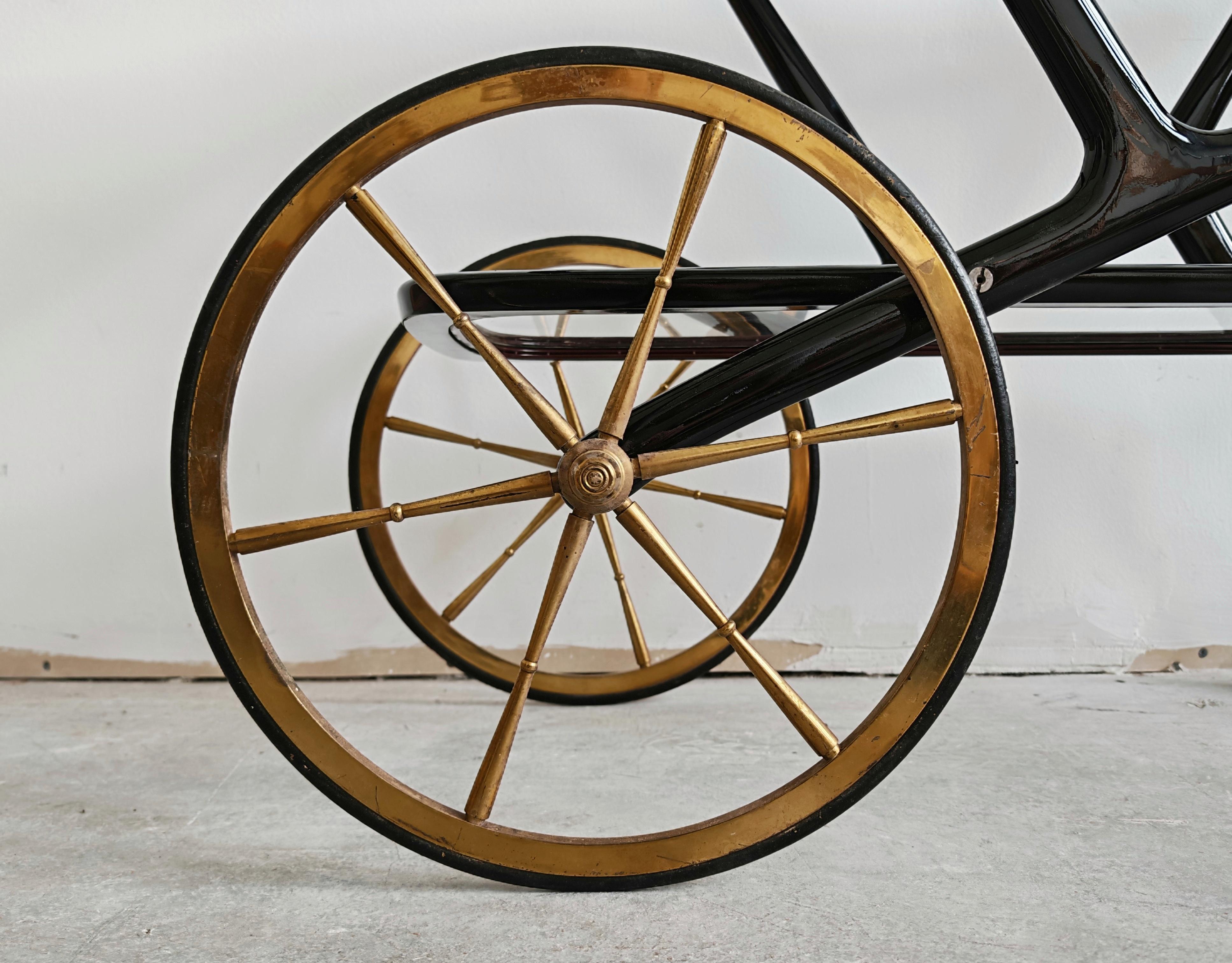 Mid Century Modern Bar Cart designed by Cesare Lacca, Italy 1950s In Good Condition For Sale In Beograd, RS