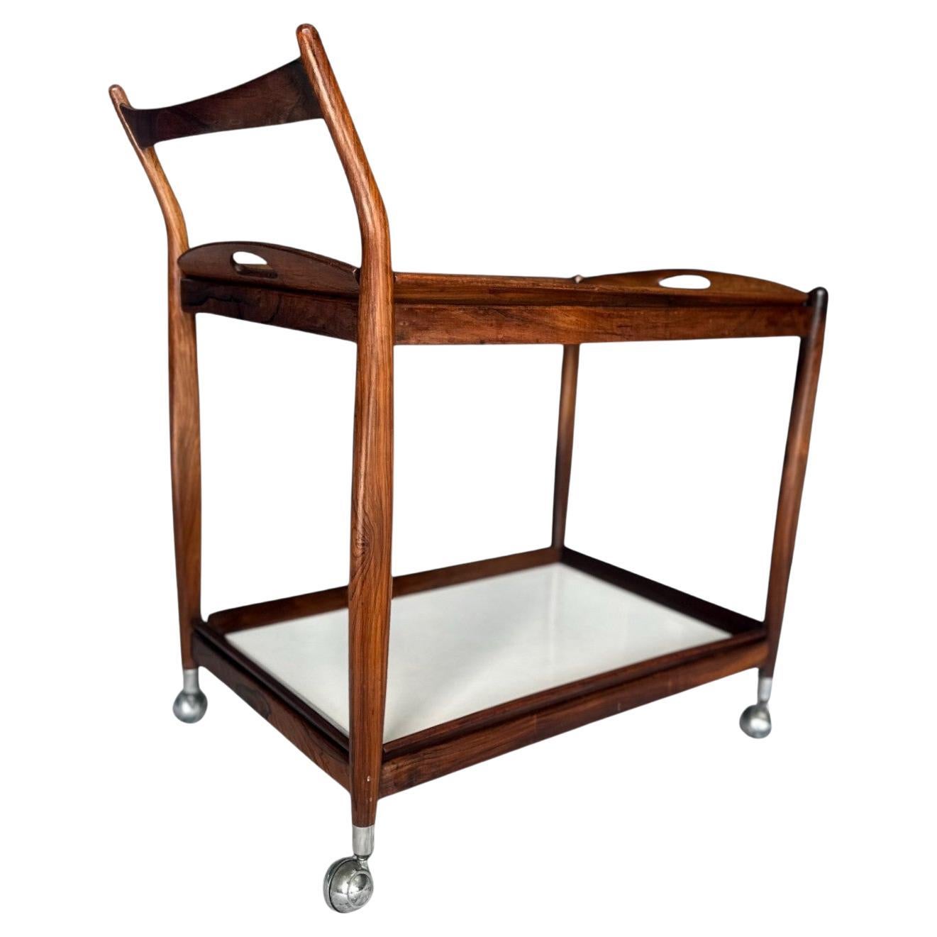Mid-Century Modern Bar Cart in Hardwood & White Shelves, Sergio Rodrigues, 1960s For Sale