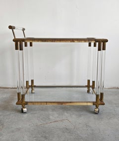 Mid Century Modern Bar Cart in lucite, bronze and glass, Italy 1970s