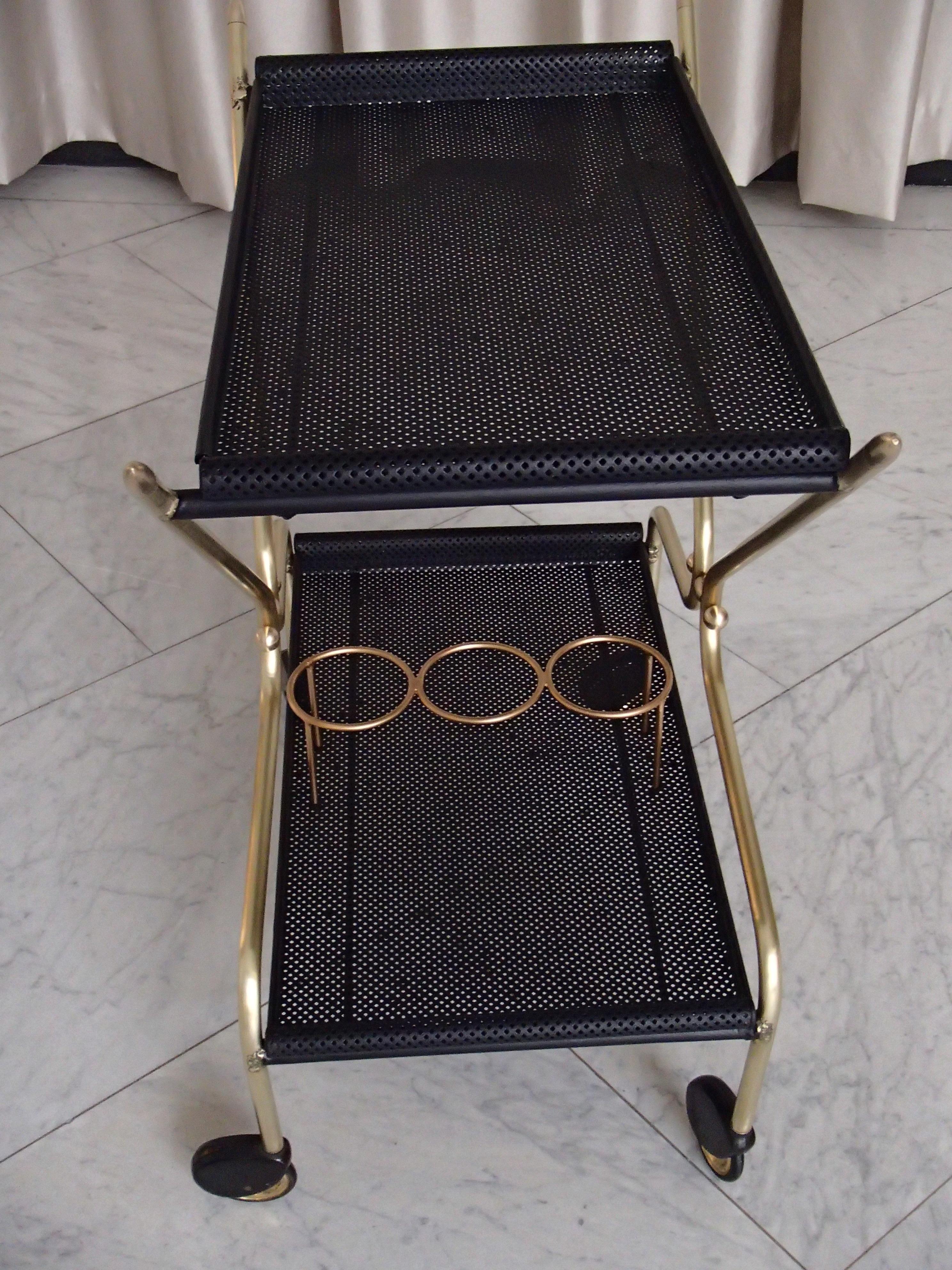 Mid-Century Modern Bar Cart in the Style of Mathieu Matégot In Good Condition For Sale In Weiningen, CH