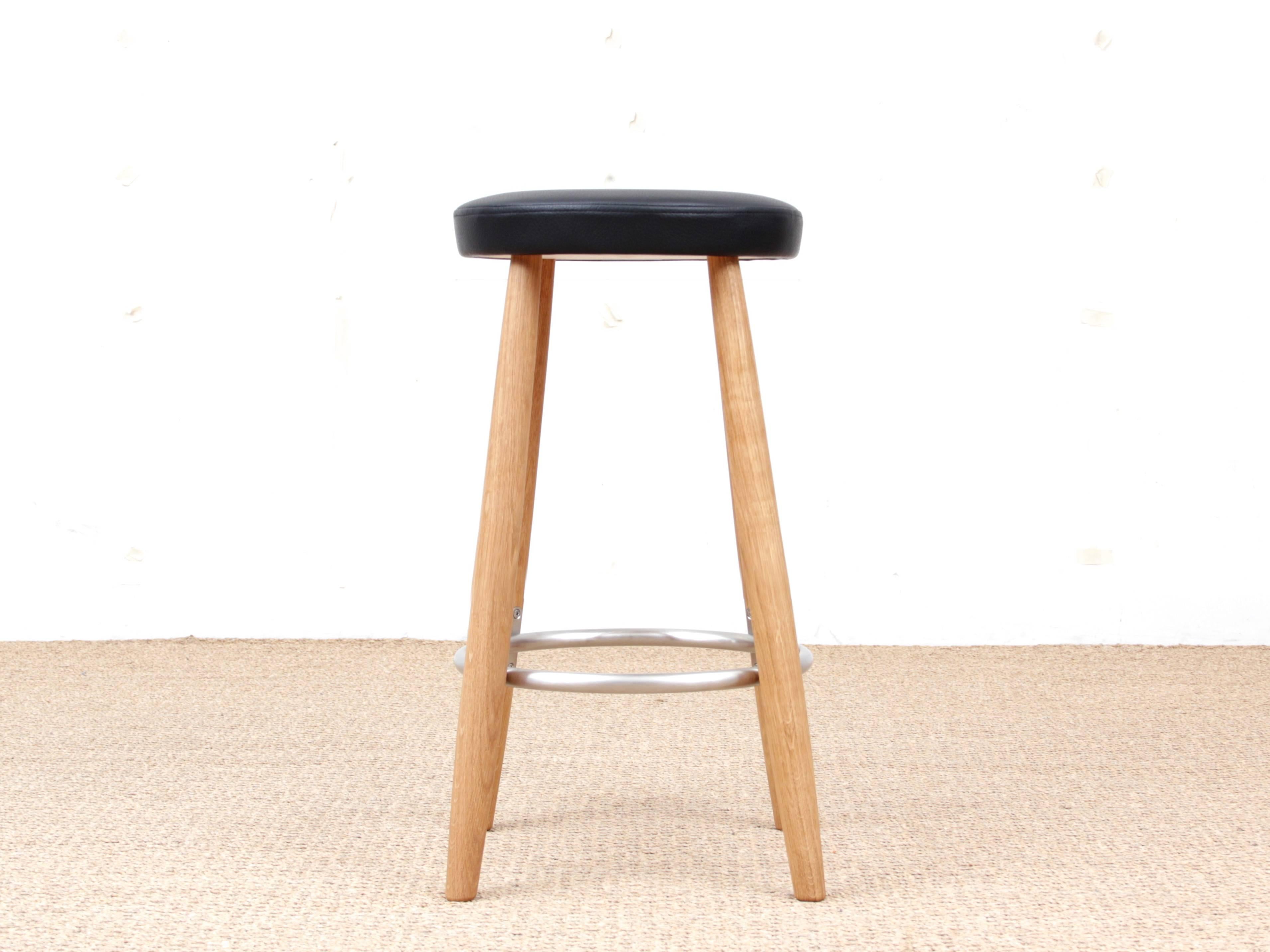 Scandinave Tabouret de bar CH 56 de Hans Wegner, nouvelle édition en vente