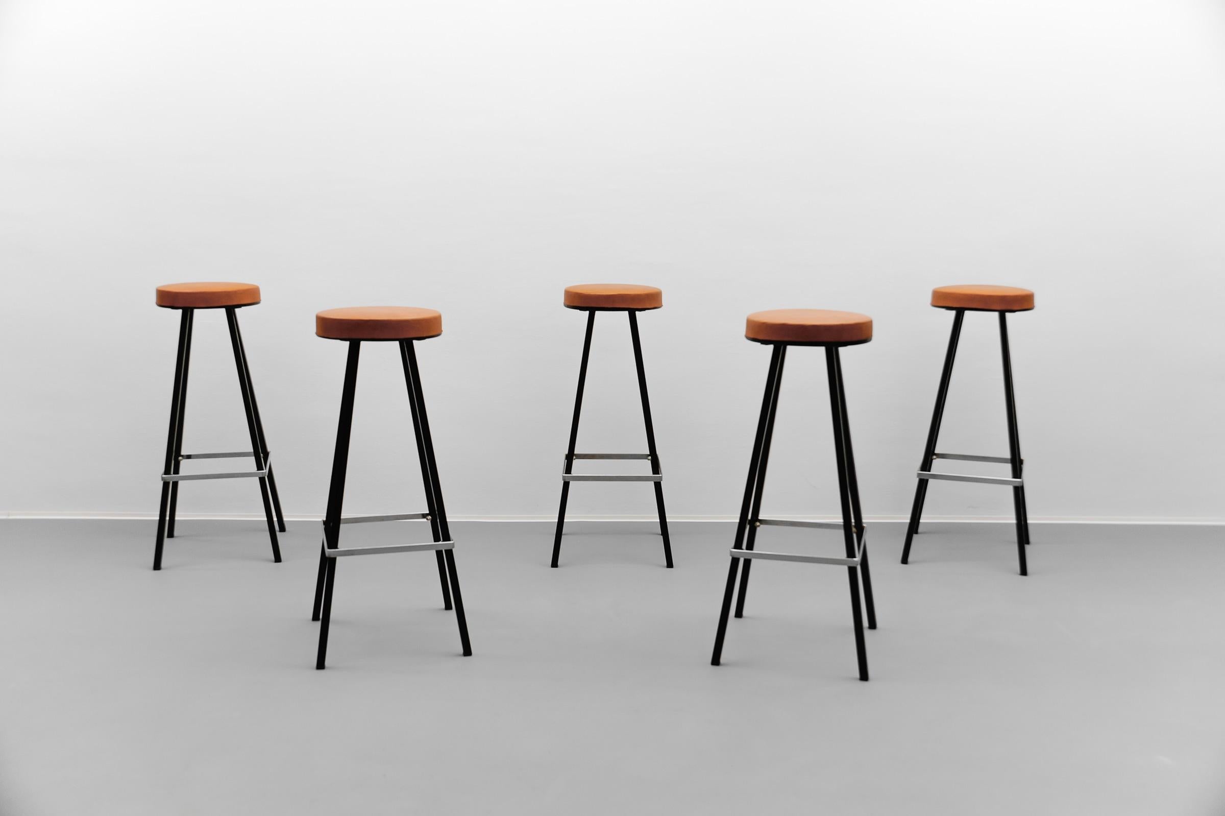 Mid-Century Modern Bar Stools, 1950s, Set of 5 In Good Condition For Sale In Nürnberg, Bayern