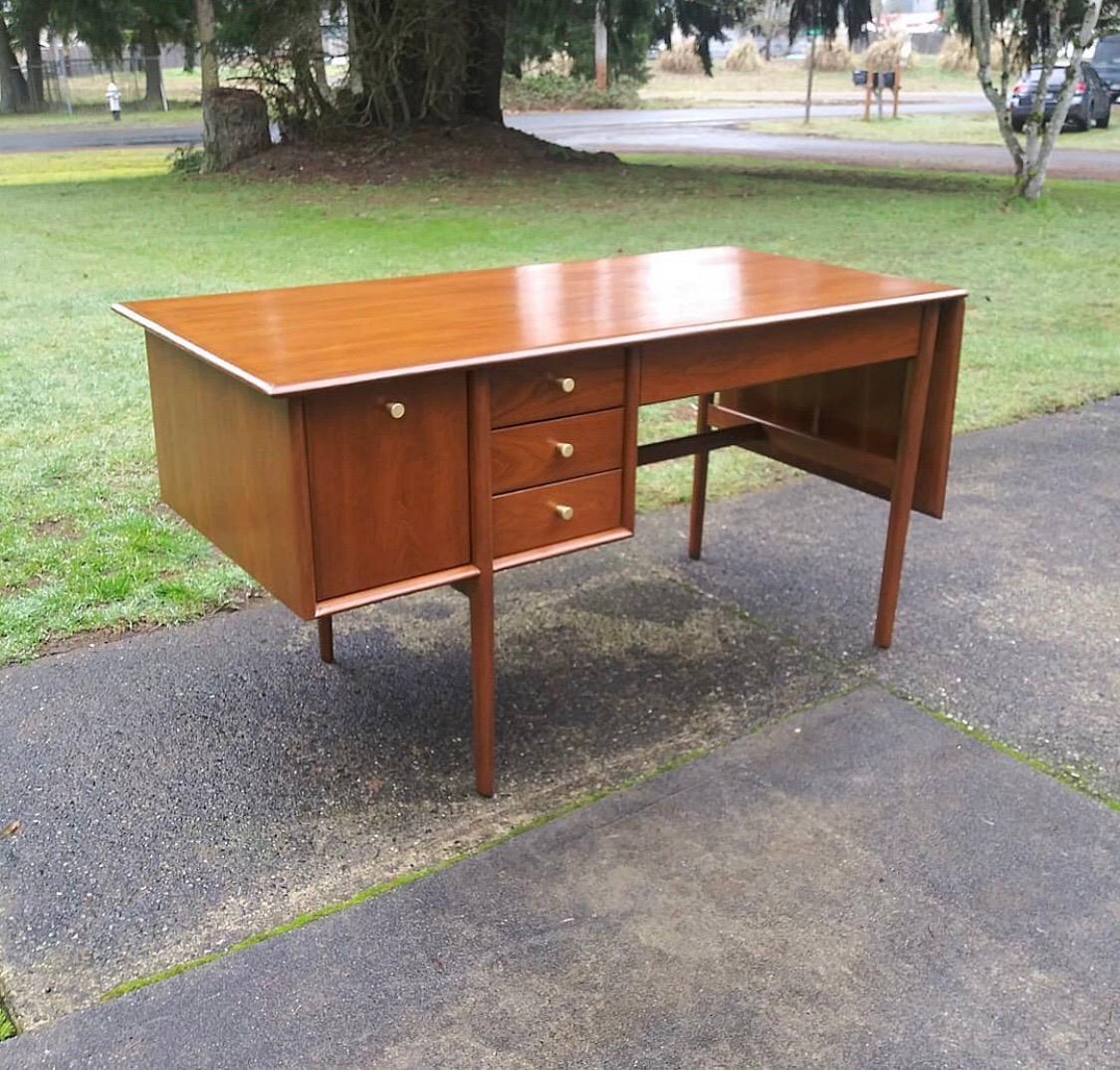 Mid-Century Modern Barney Flagg for Drexel ‘Parallel’ Writers Executive Desk 3