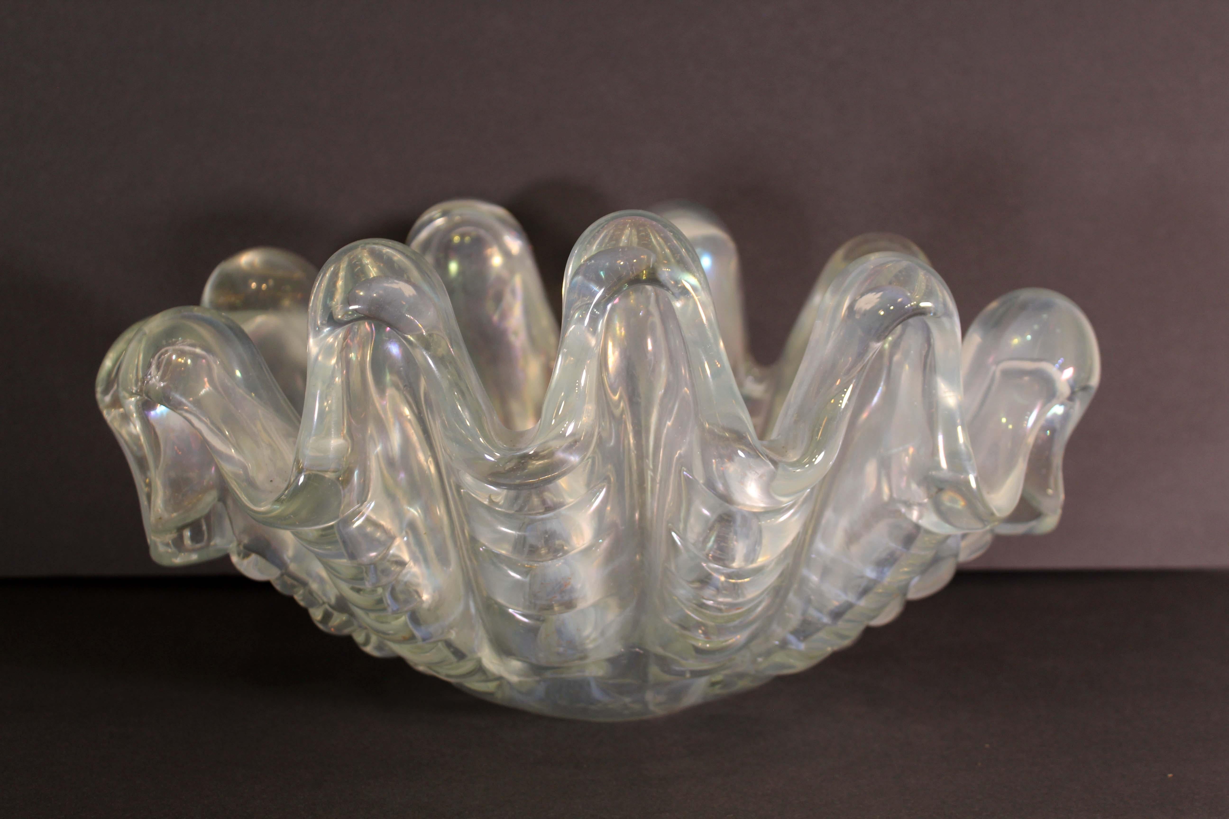 Mid-Century Modern Barovier & Tosa Murano Glass Clam Bowl Italian In Good Condition In Keego Harbor, MI