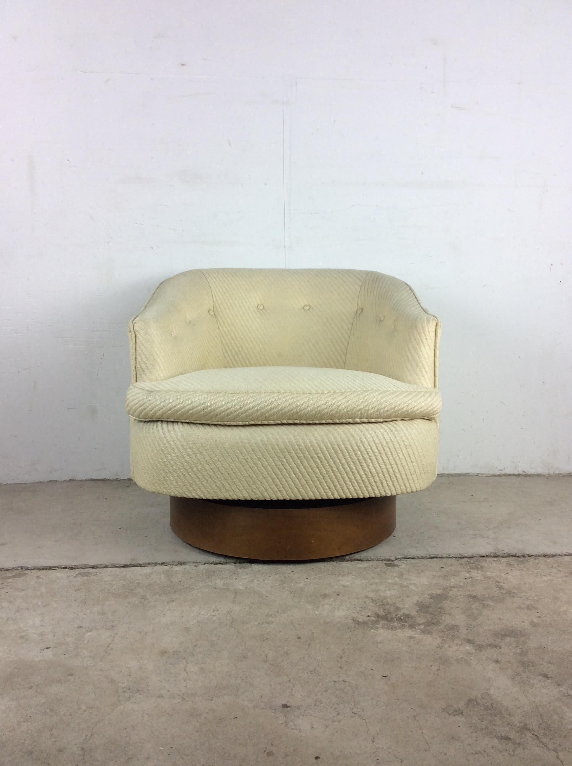 American Mid Century Modern Barrel Back Club Chair with Swivel Base For Sale