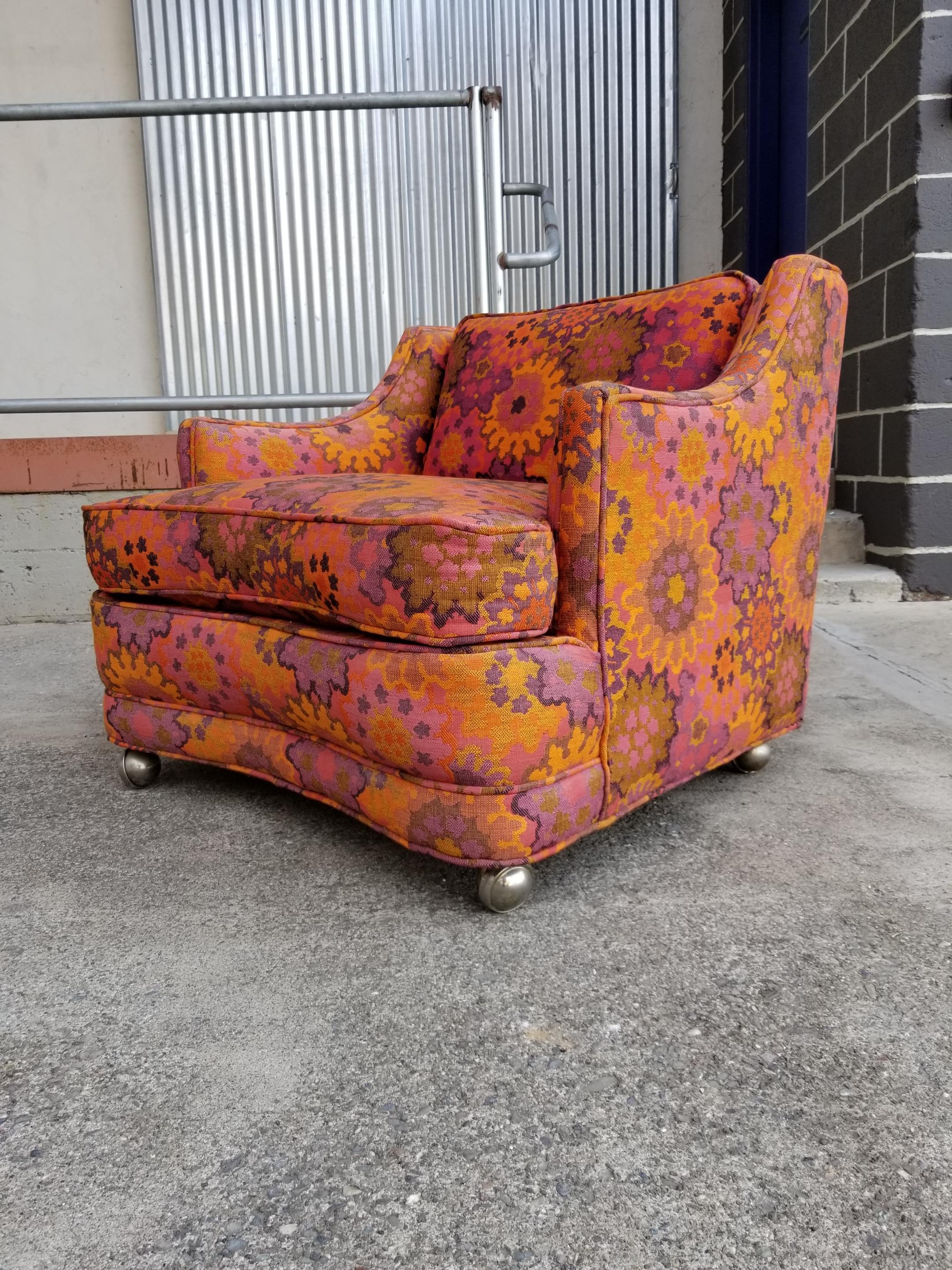 American Mid-Century Modern Barrel Back Lounge Chair