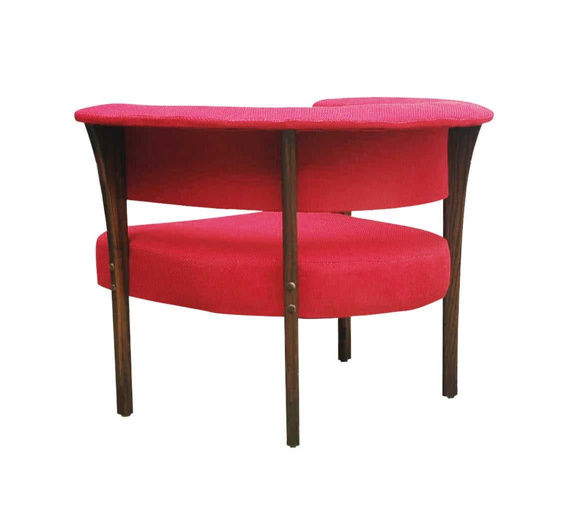 Mid-Century Modern Barrel Back Lounge Chairs in Red Fabric with Walnut Oakwood 1