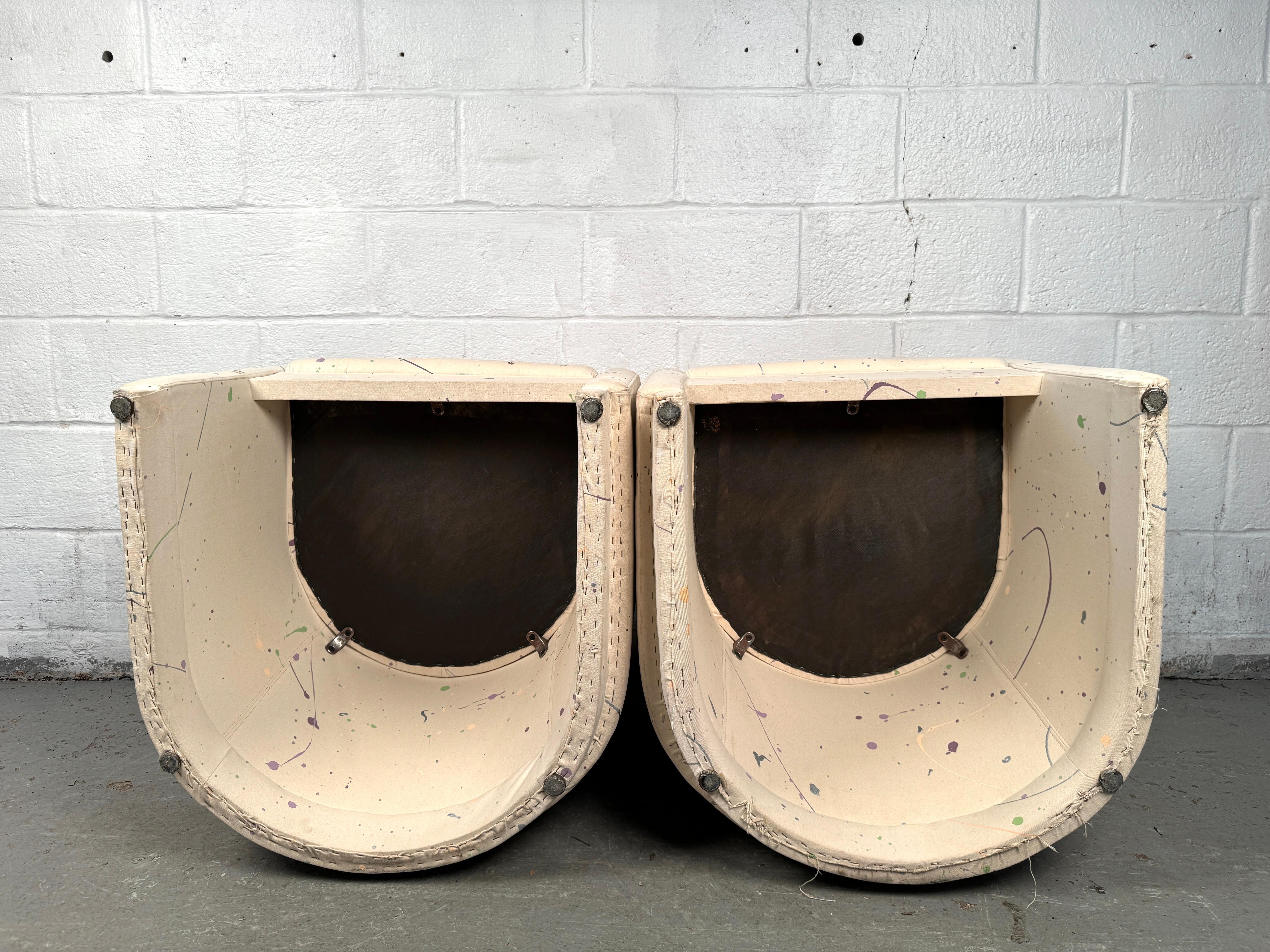 Chaises The Moderns en vente 7