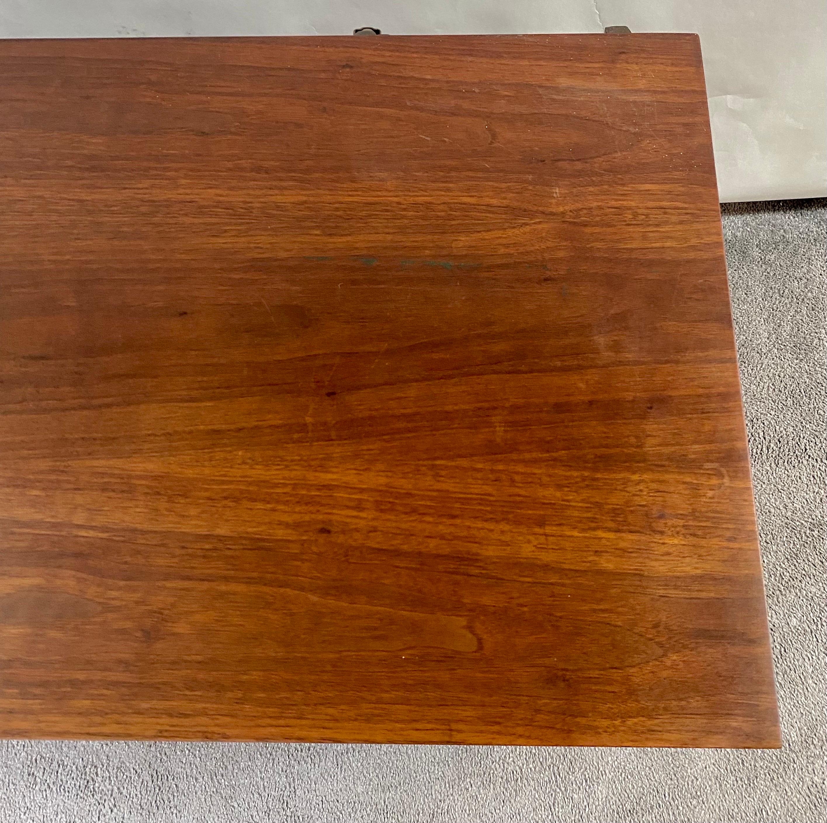 Mobile stereo Barzilay moderno di metà secolo convertito in credenza o credenza in vendita 7