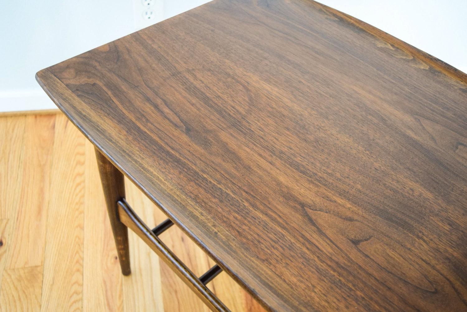 American Mid-Century Modern Bassett Artisan Walnut Wood End Table