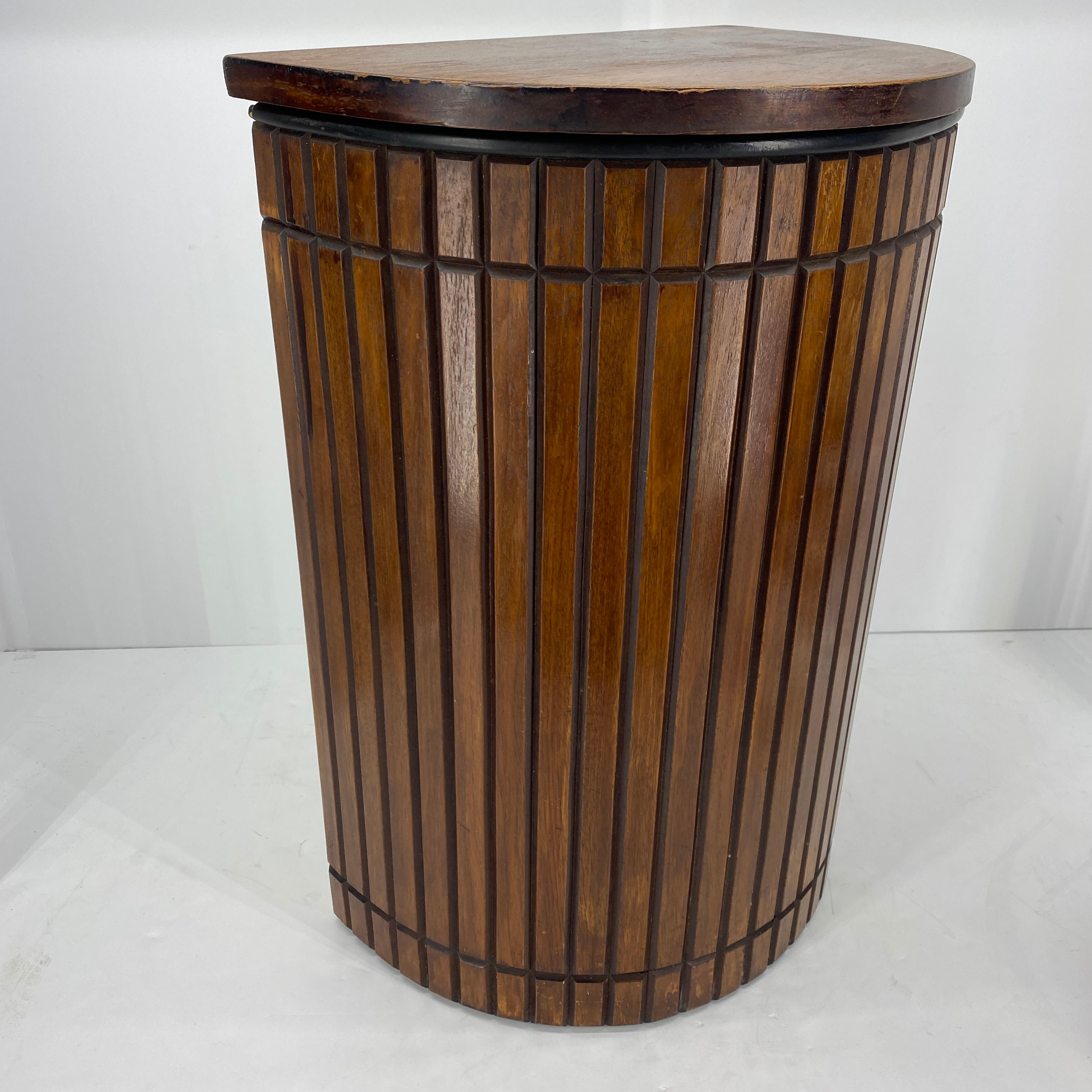 Mid-Century Modern Walnut Bathroom Hamper and Wastebasket Set, Circa 1960's 2