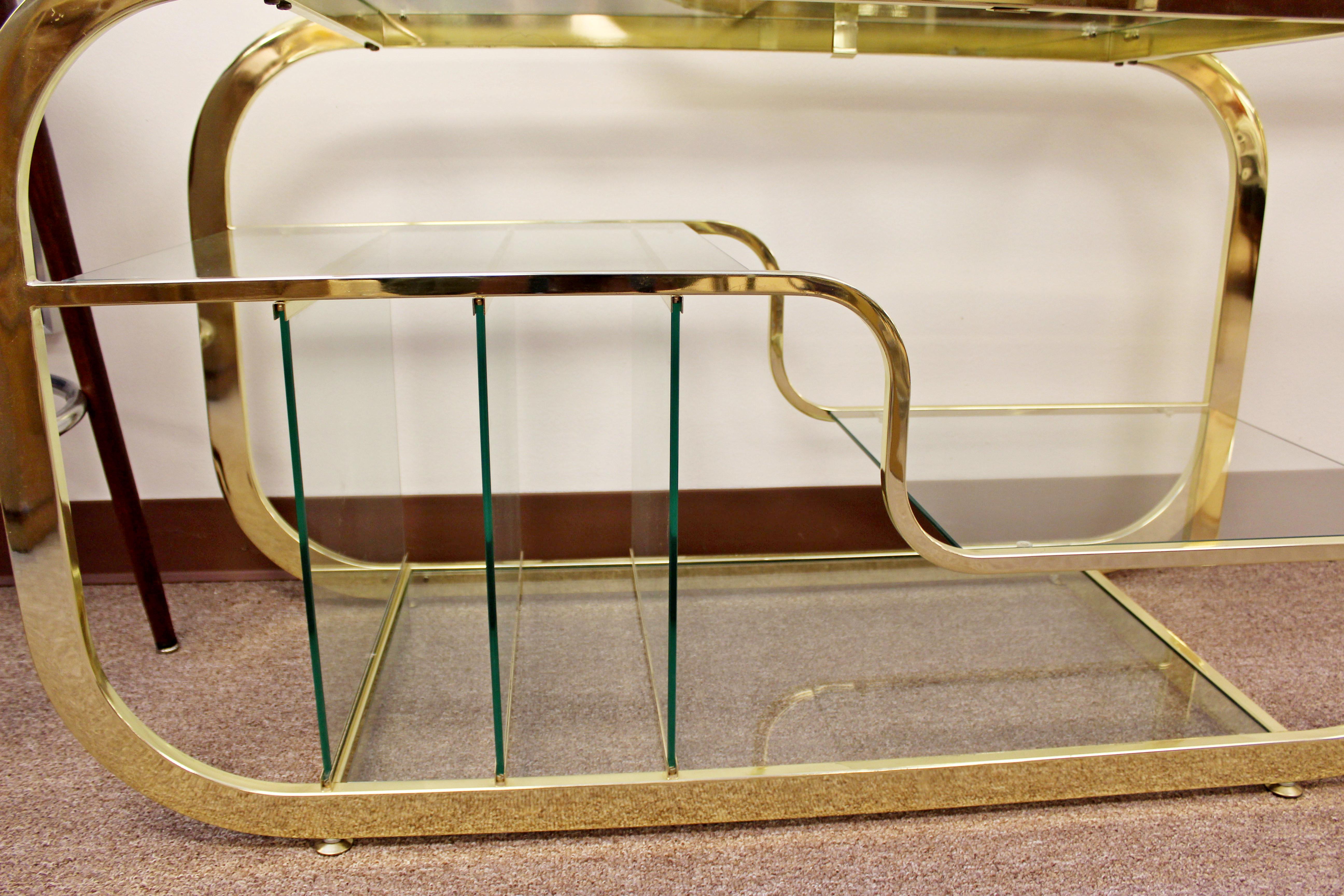 Mid-Century Modern Baughman Brass Glass Expandable Étagère Shelving Unit 1970s 4