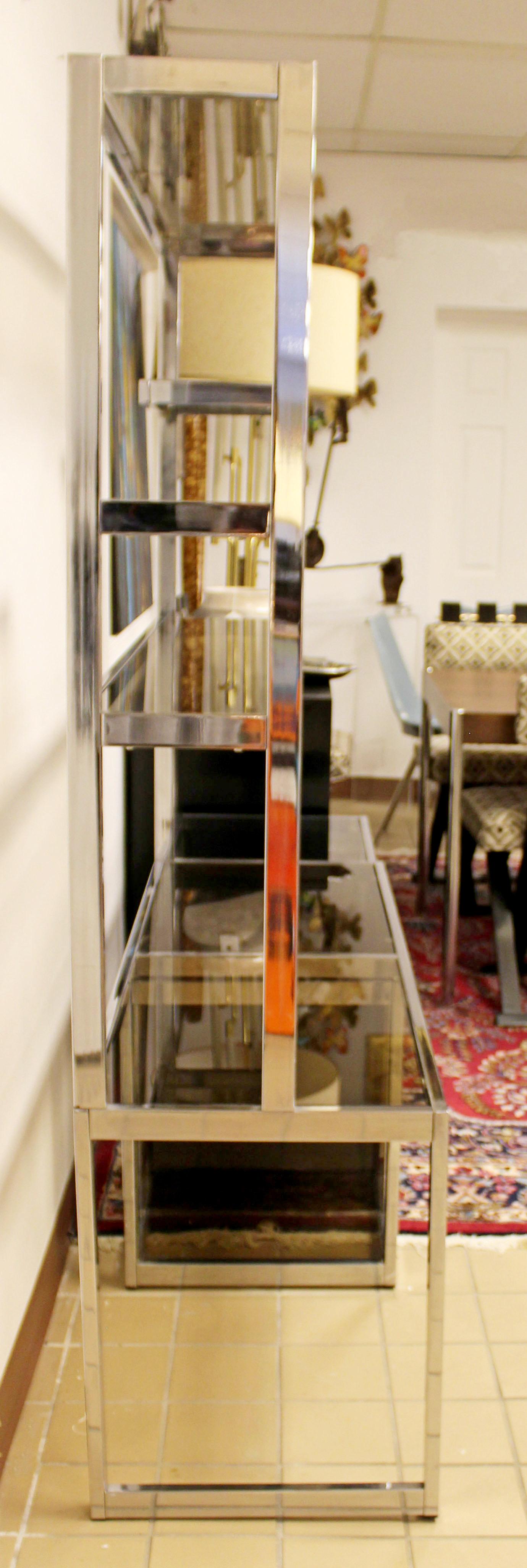 Mid-Century Modern Baughman Chrome Expandable Shelving Unit Étagère, 1970s In Good Condition In Keego Harbor, MI