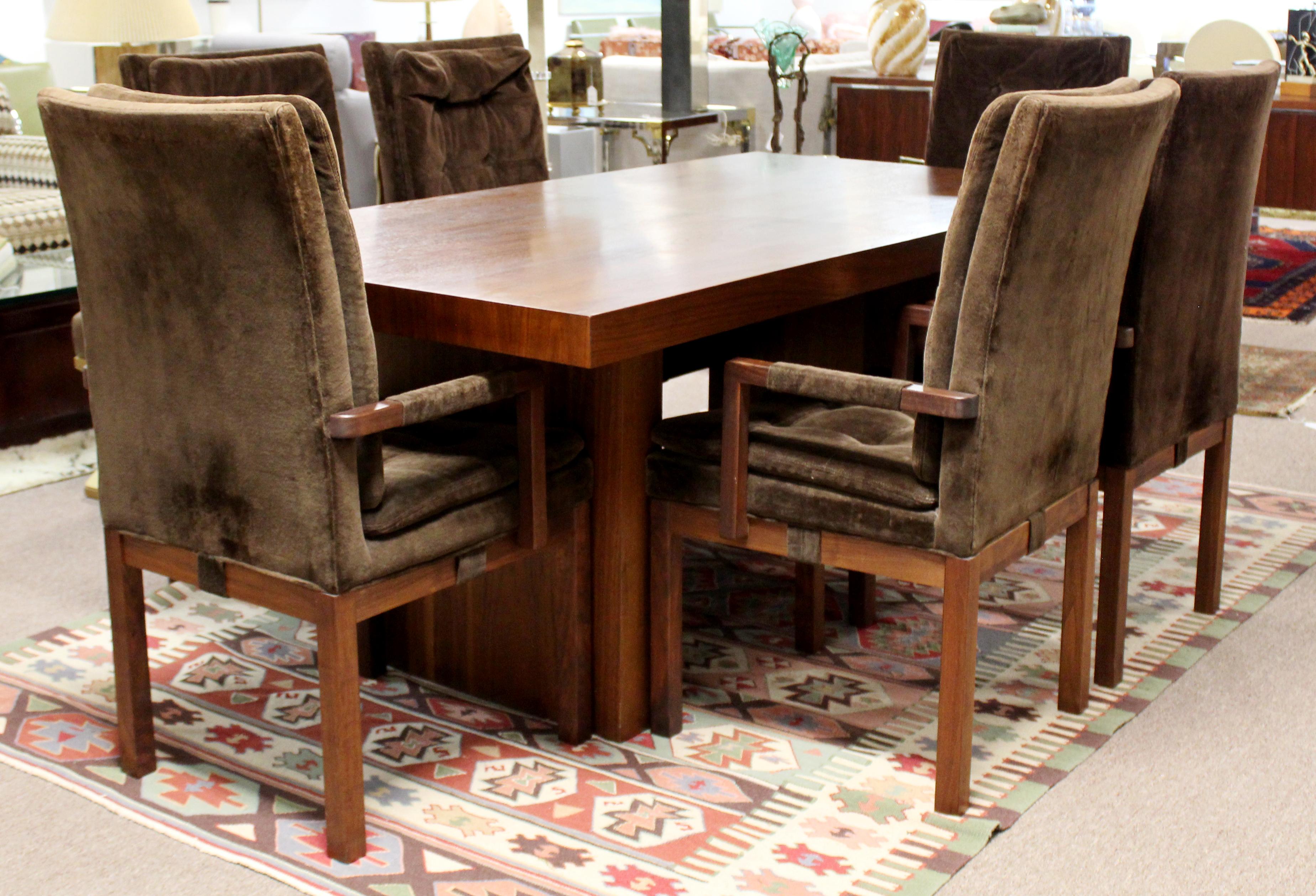 Mid-Century Modern Dillingham Expandable Walnut Dining Table 1960s 6