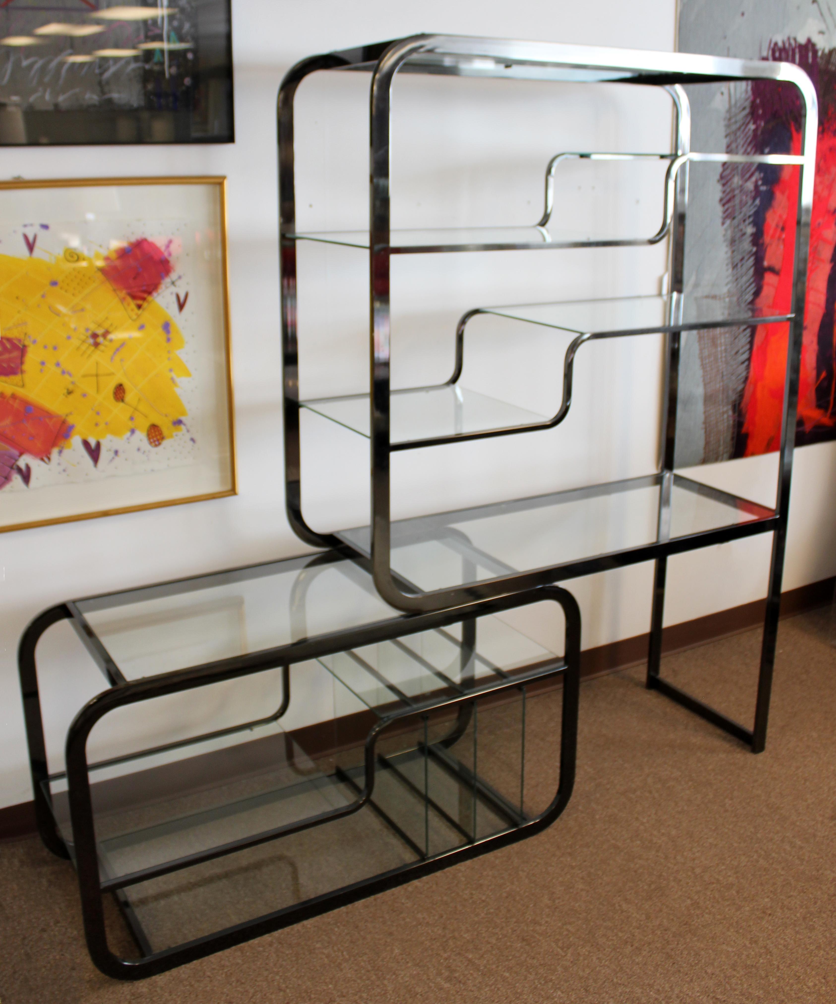 American Mid-Century Modern Gunmetal Glass Expandable Shelving Unit Étagère