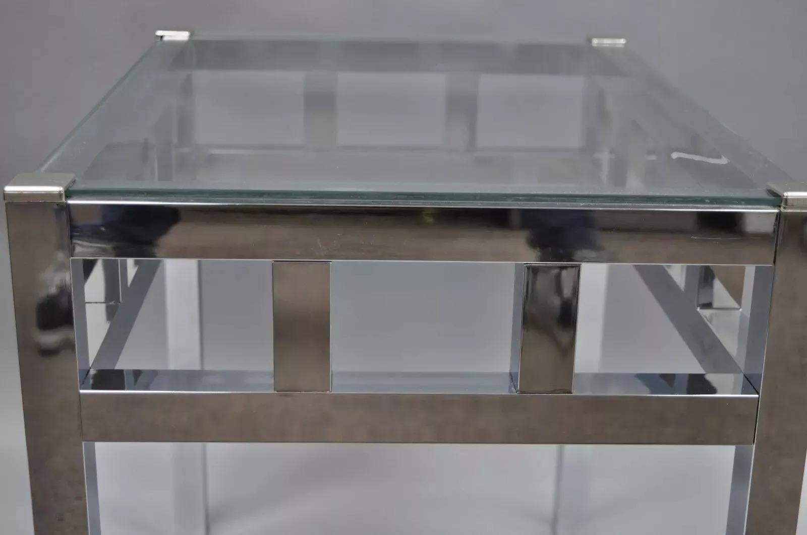 Rechteckige Beistelltische aus Chrom und Glas im Baughman-Stil aus der Mitte des Jahrhunderts – ein Paar im Zustand „Gut“ im Angebot in Philadelphia, PA