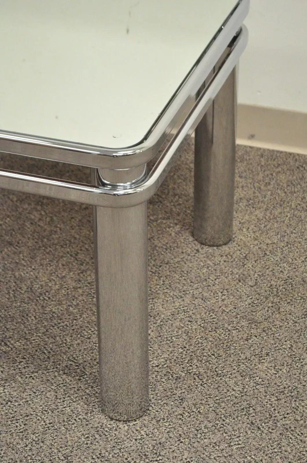 Miroir Table d'appoint en verre chromé tubulaire de style Baughman, mi-siècle moderne en vente